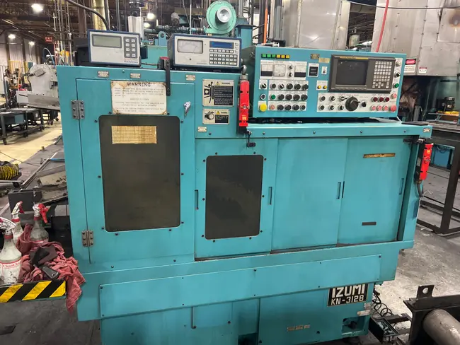 IZUMI KINZOKU KN-312B CYLINDRICAL GRINDER - undefined