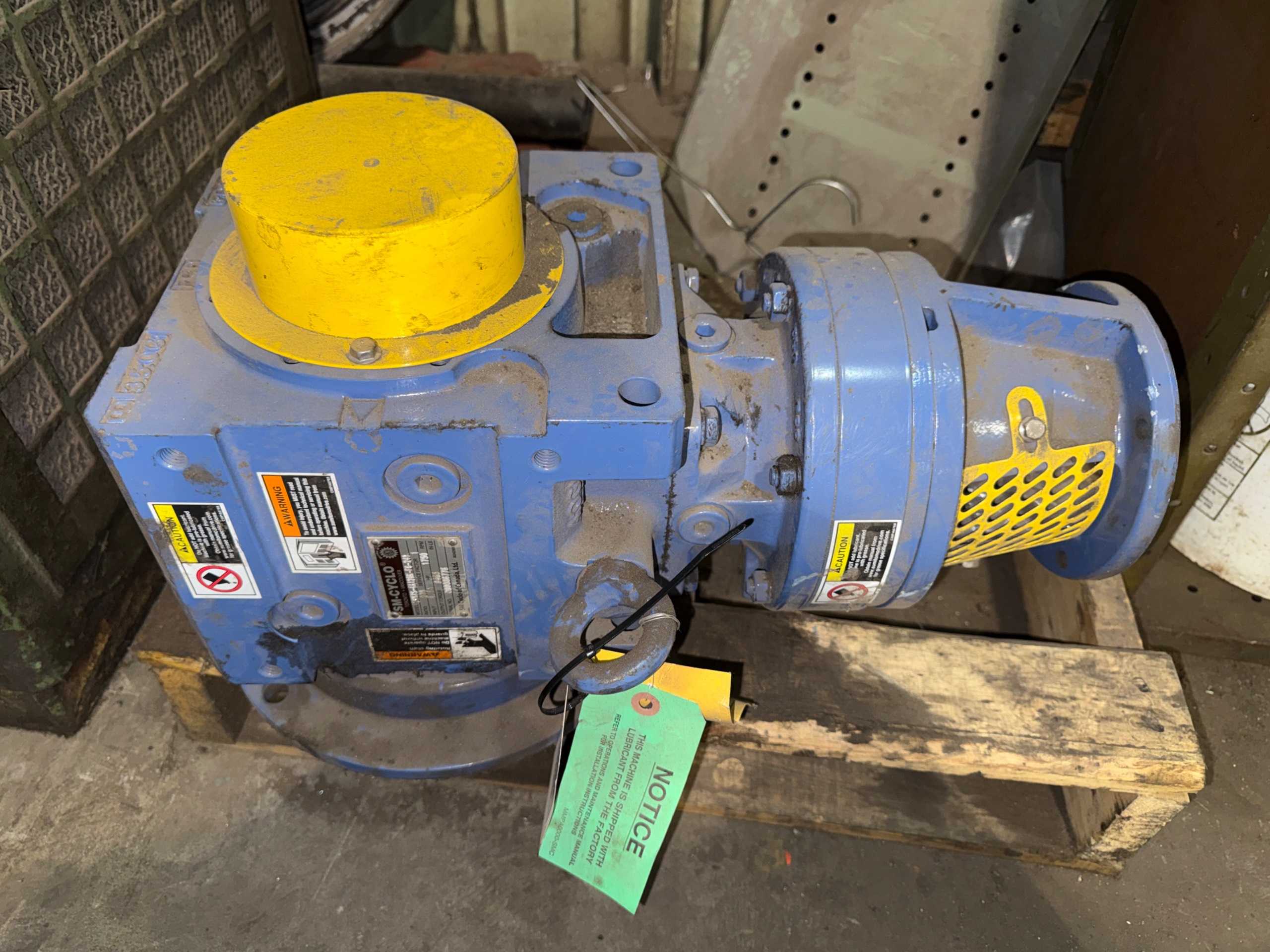 SM-CYCLO LVYJS-4A120K-F6-249 GEAR REDUCER 249:1, 1.15HP, 1750RPM, 9465IN-LB - INLINE GEAR REDUCER