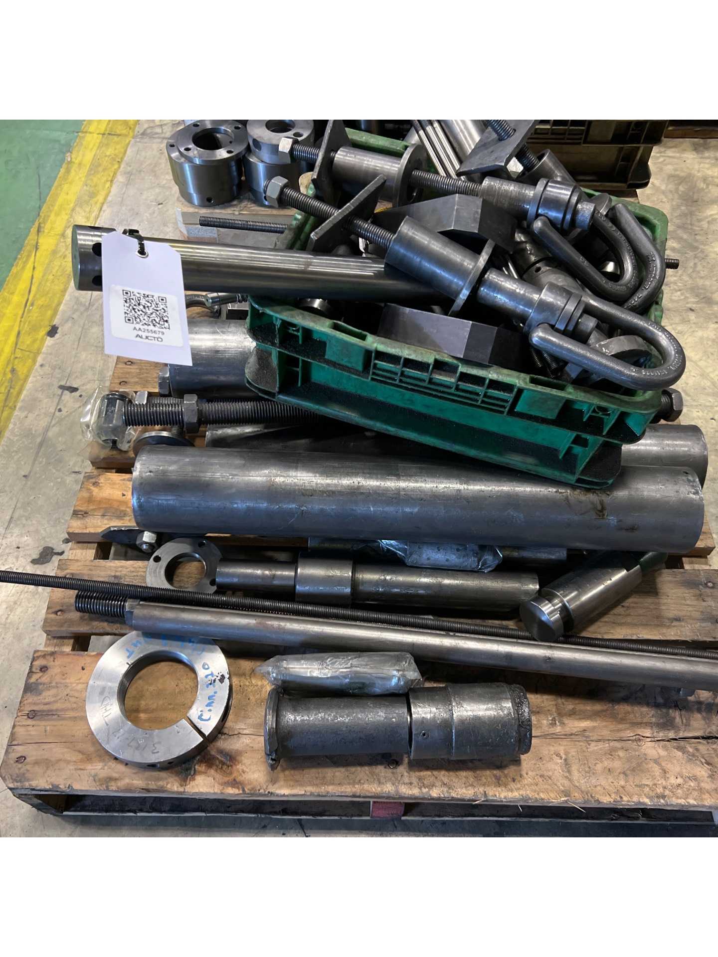 BULK QTY OF INDUSTRIAL PARTS