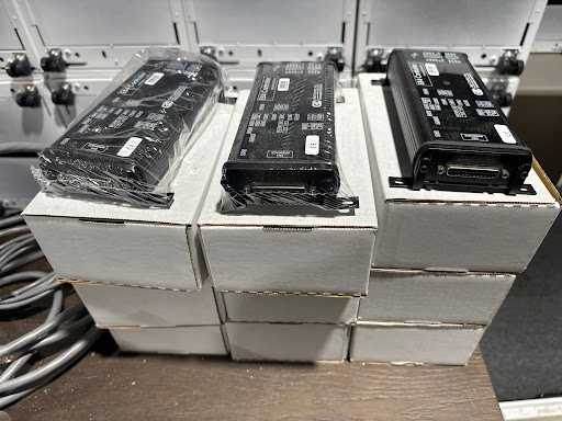 BULK QTY OF CONTROLLER MODULES - CONTROLLER MODULES