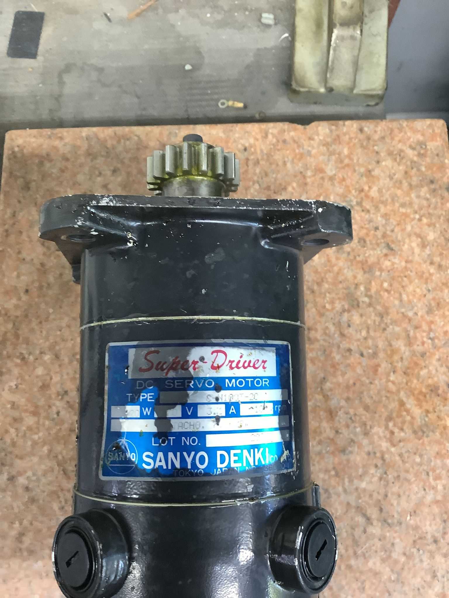 BULK QTY OF PUMPS & MOTORS - INDUSTRIAL PARTS