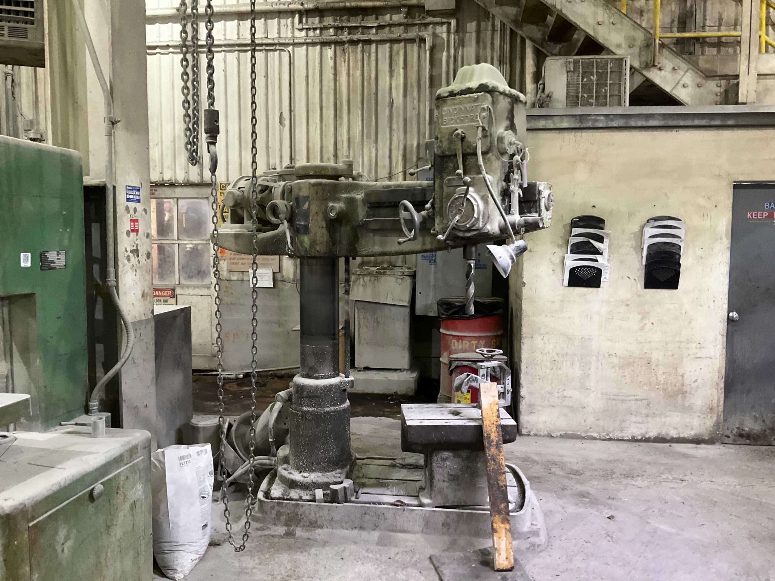 CINCINNATI BICKFORD RADIAL DRILL - RADIAL ARM DRILLING MACHINES