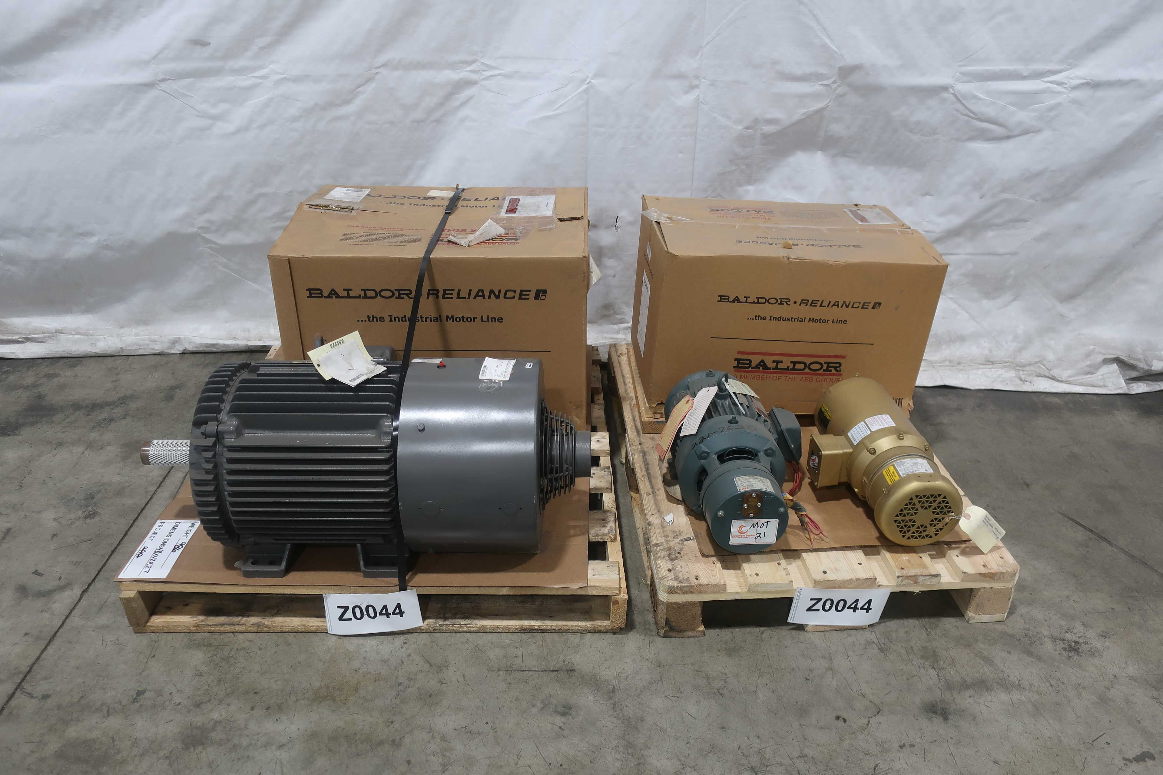 2 PALLETS OF ASSORTED BALDOR RELIANCE MOTORS - AC MOTOR