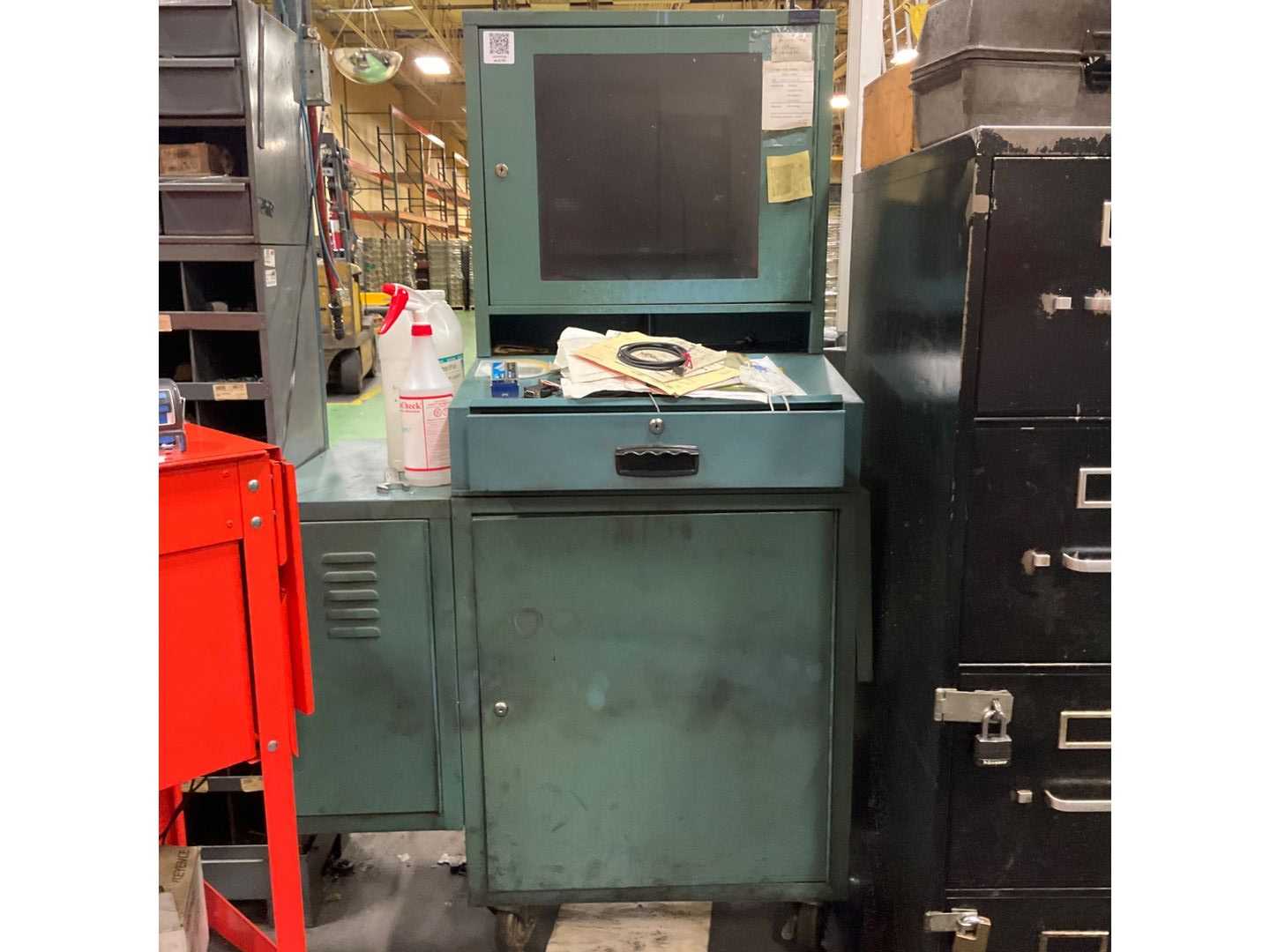 FREE STANDING STORAGE CABINET - FREE STANDING STORAGE CABINET