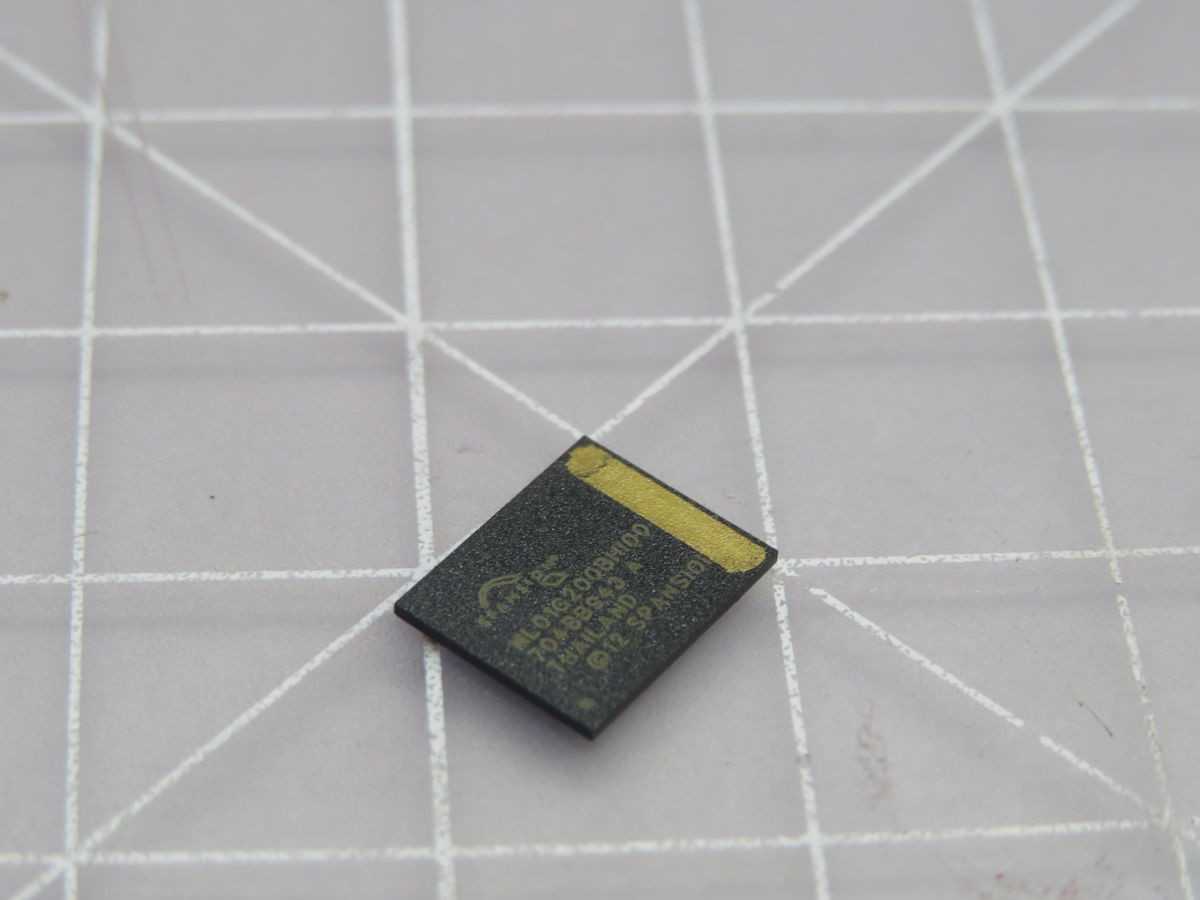 LOT OF 680 INFINEON 17-4038101-01 ML01G200BHI00 NAND FLASH MEMORY - ELECTRONIC COMPONENTS