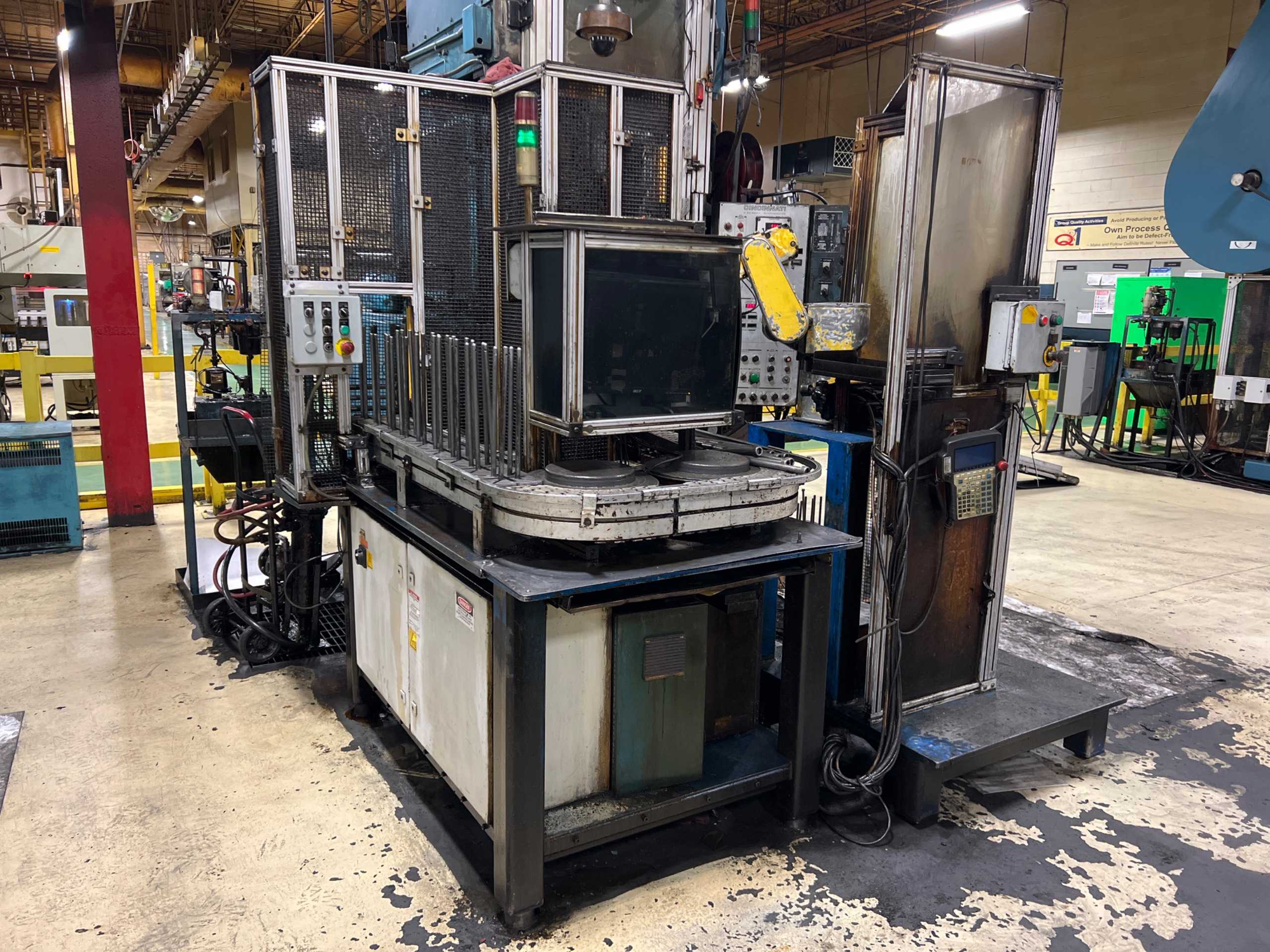AUTOMATED PARTS LOADER WITH FANUC ROBOT - PARTS LOADERS