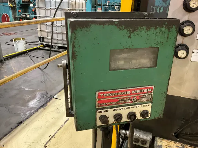 GASBARRE 45 TON COMPACTING PRESS - undefined