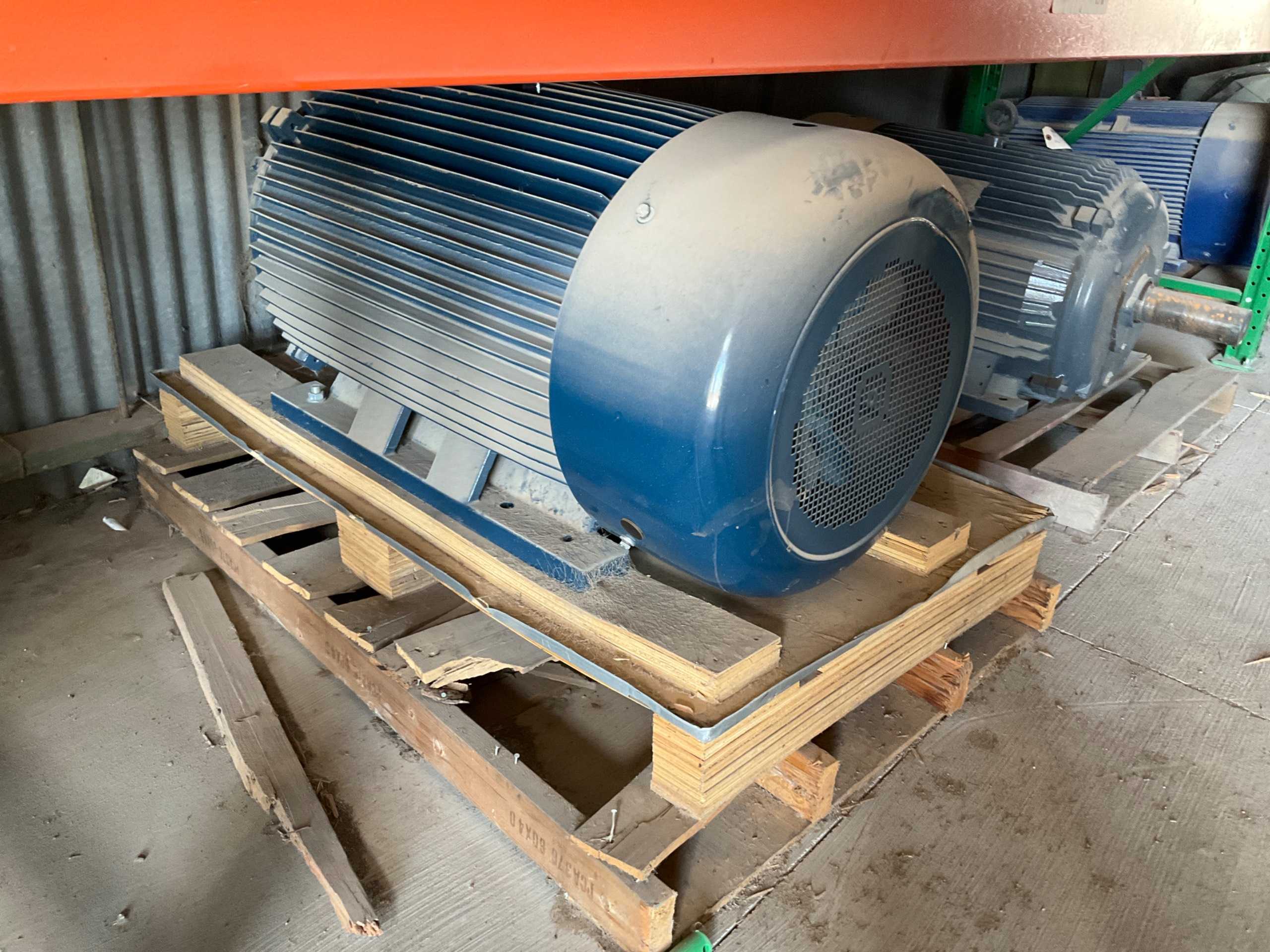 NORTH AMERICAN ELECTRIC PE449T-200-6Z AC MOTOR - AC MOTOR