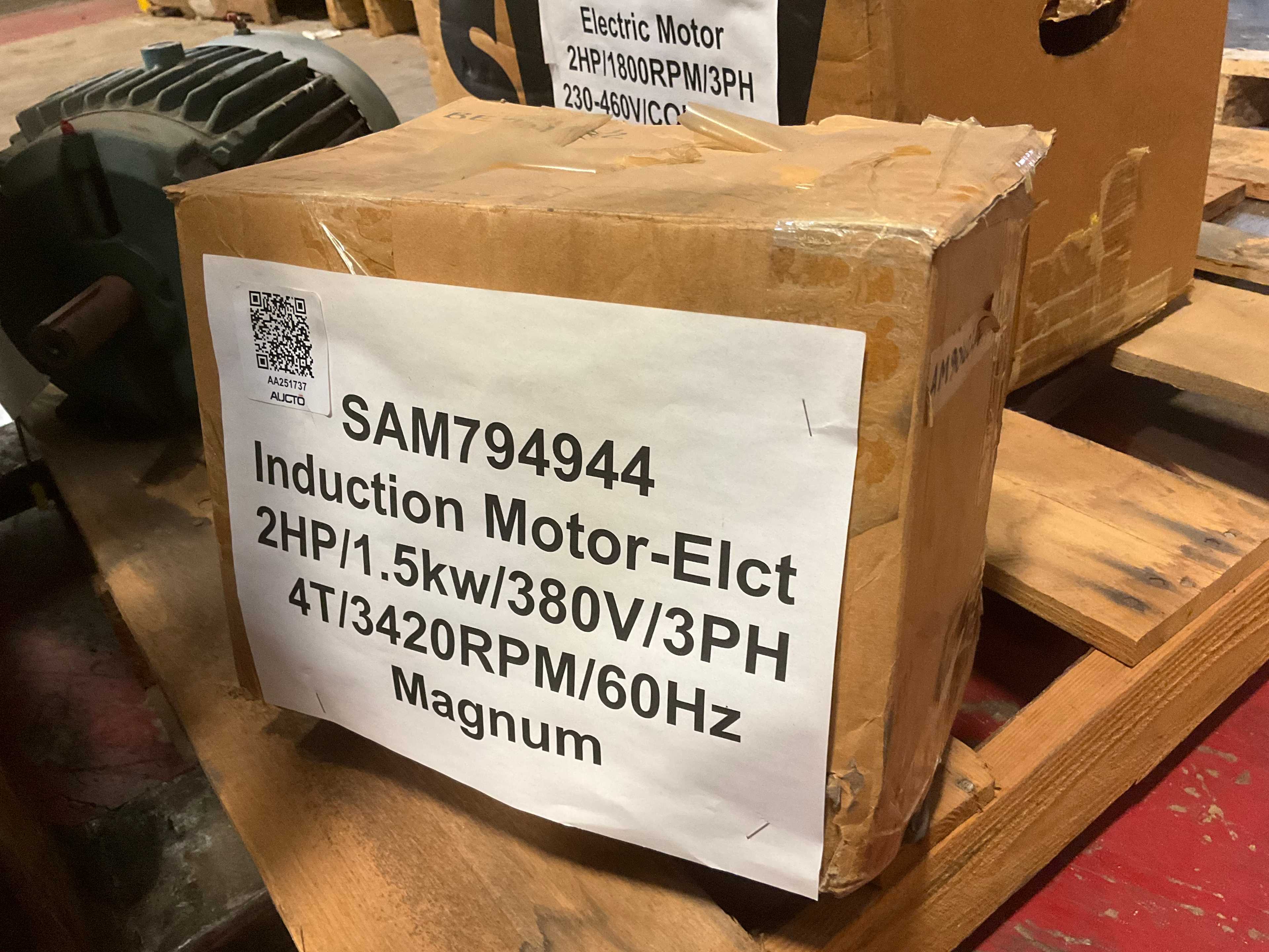 ROCKWELL AUTOMATION AM90LC2/4T/4/B14 AC MOTOR - AC MOTOR