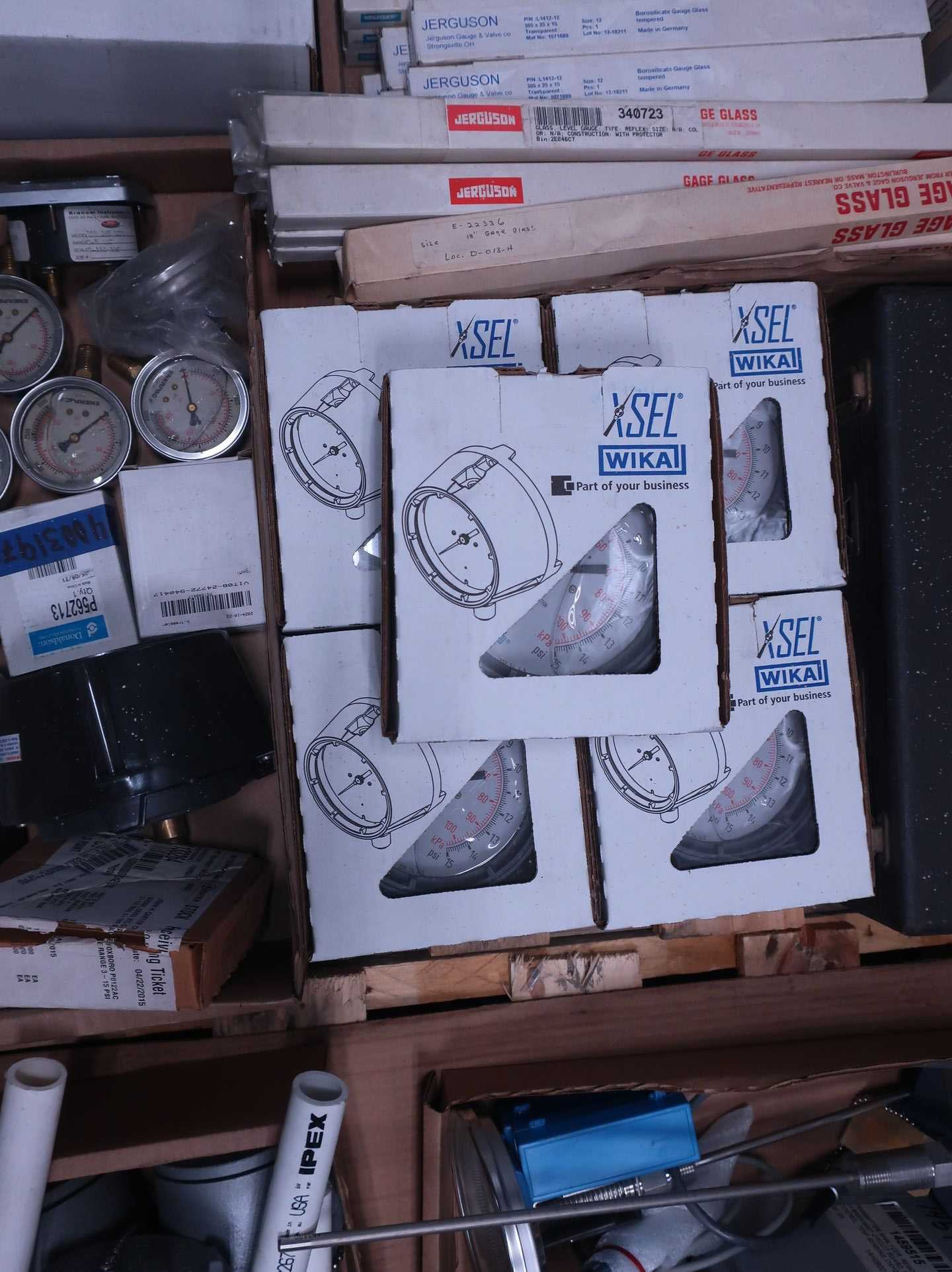 2 PALLETS OF ASSORTED INSTRUMENTATION - INSTRUMENTATION