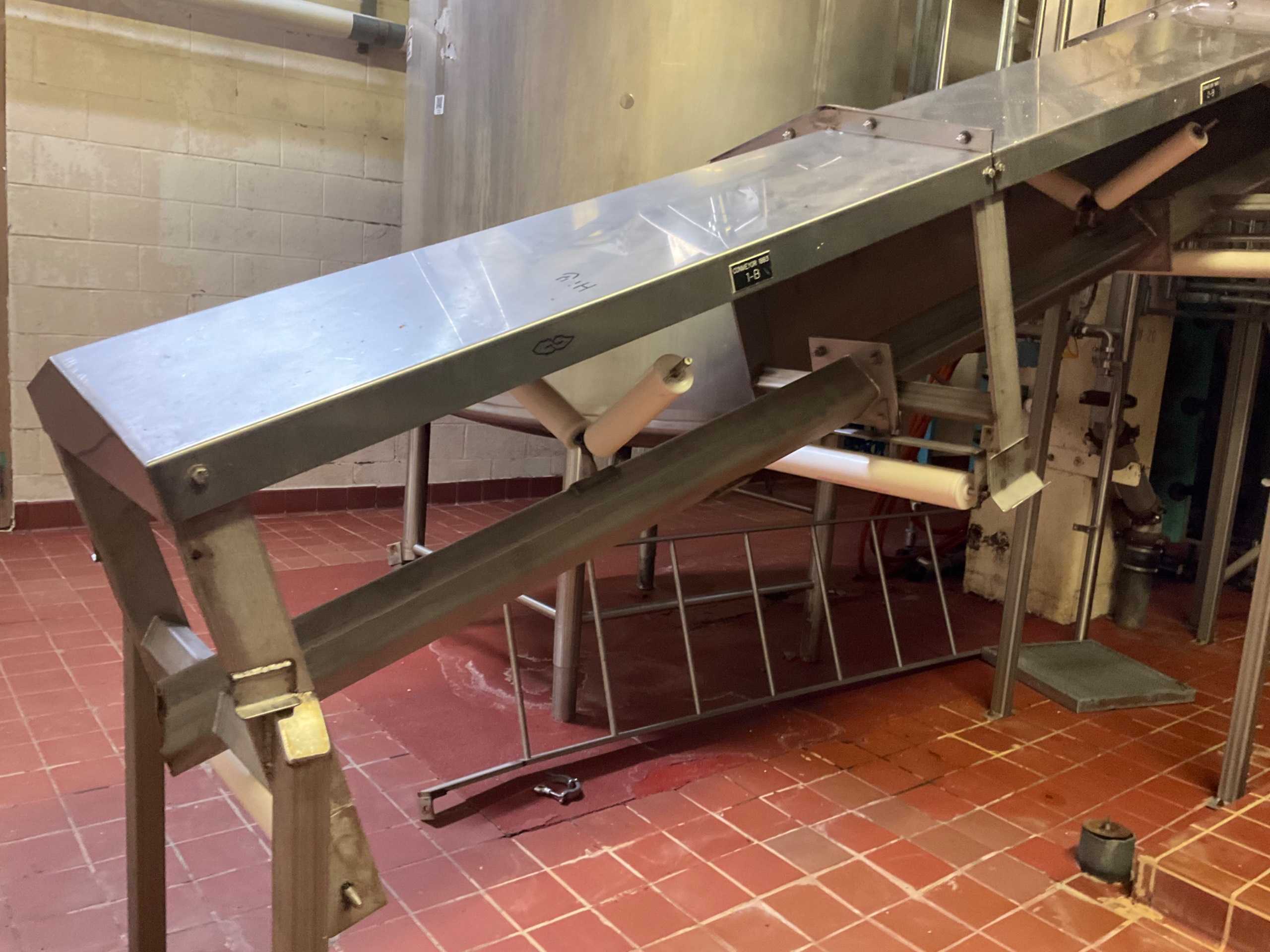 INCLINE BELT CONVEYOR - BELT CONVEYOR