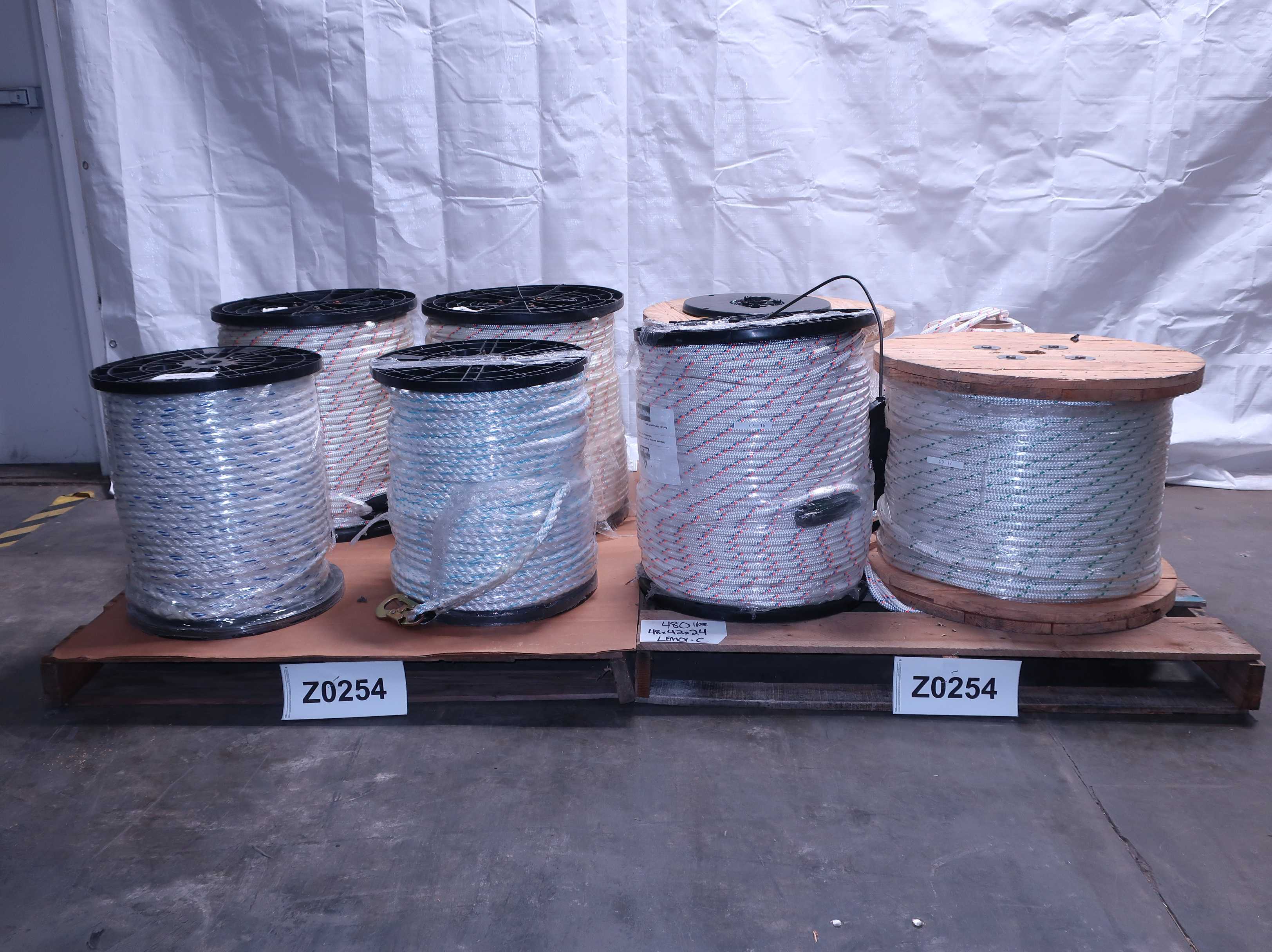 2 PALLETS OF ASSORTED NEW ROPE - LIFTING EQUIPMENT