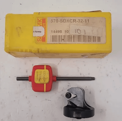 SANDVIK COROMANT 570-SDXCL-32-11 COROTURN 107 HEAD FOR TURNING - MACHINE TOOLING