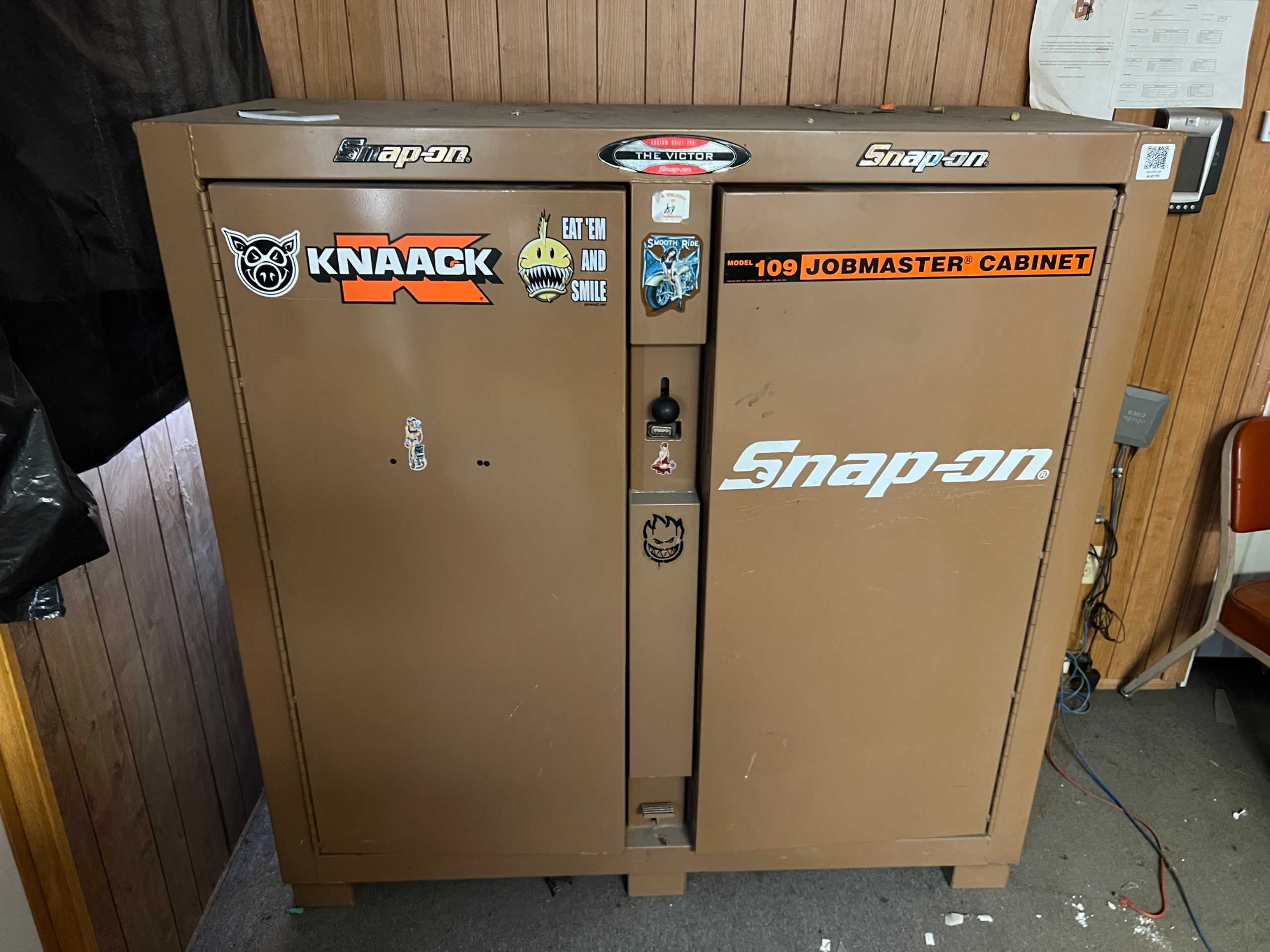 KNAACK 109 JOBMASTER CABINET - FREE STANDING STORAGE CABINET