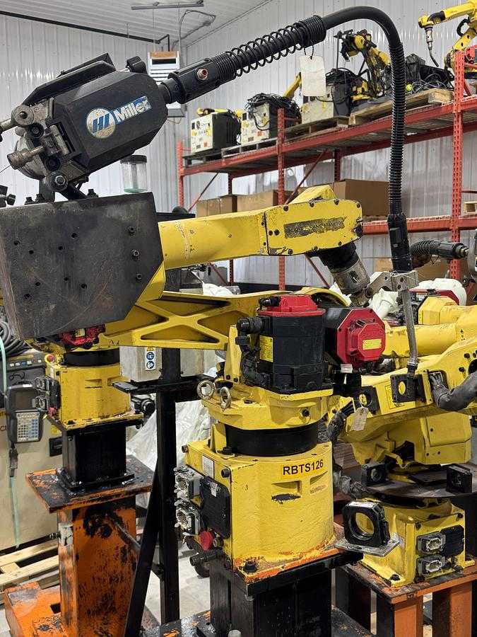 2004 FANUC ARC MATE 100IB ARTICULATED ROBOT, 6KG PAYLOAD, 1373MM REACH, RJ3IB CONTROL - ARTICULATED ROBOTS