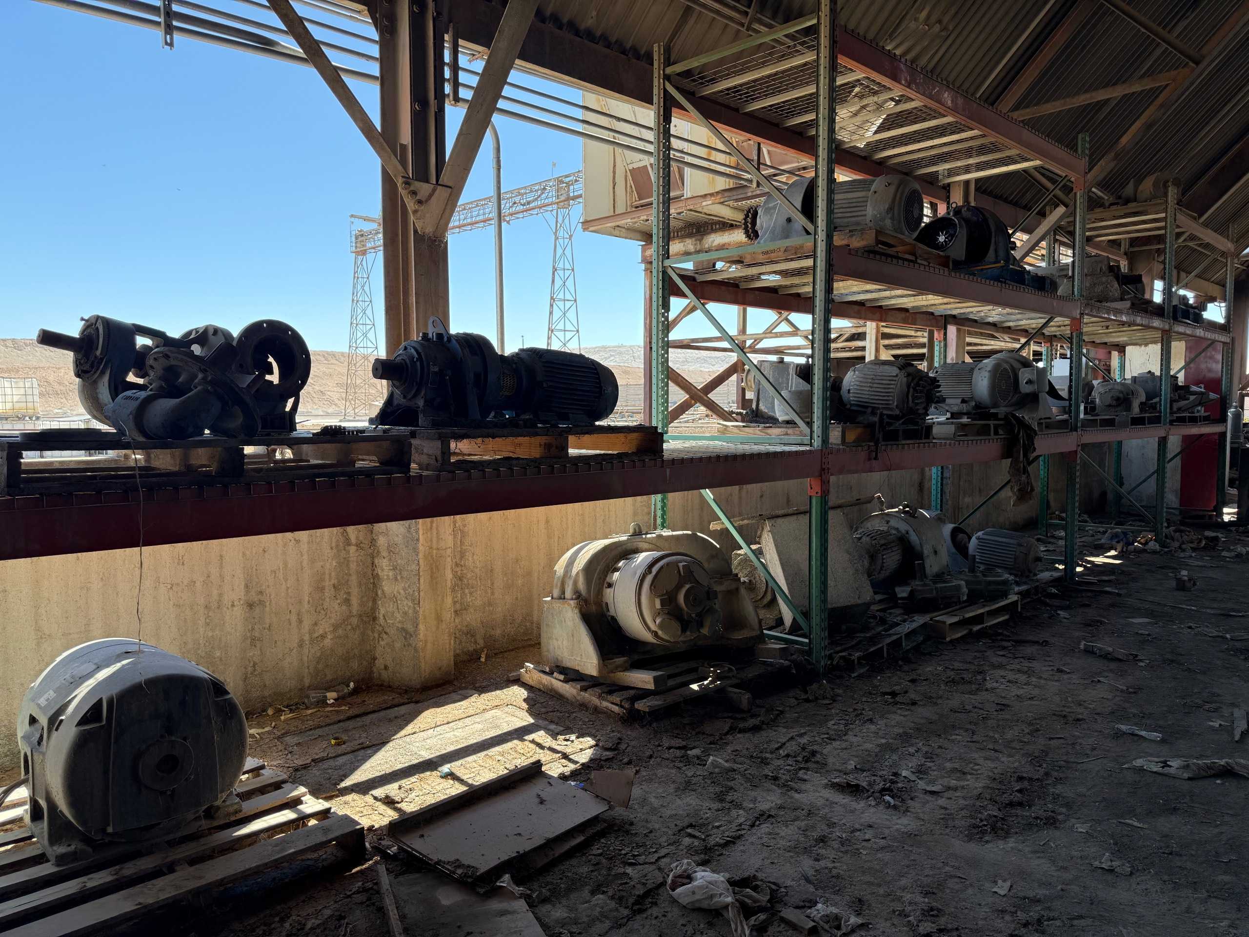 BULK QTY OF GEAR REDUCERS - GEAR REDUCERS