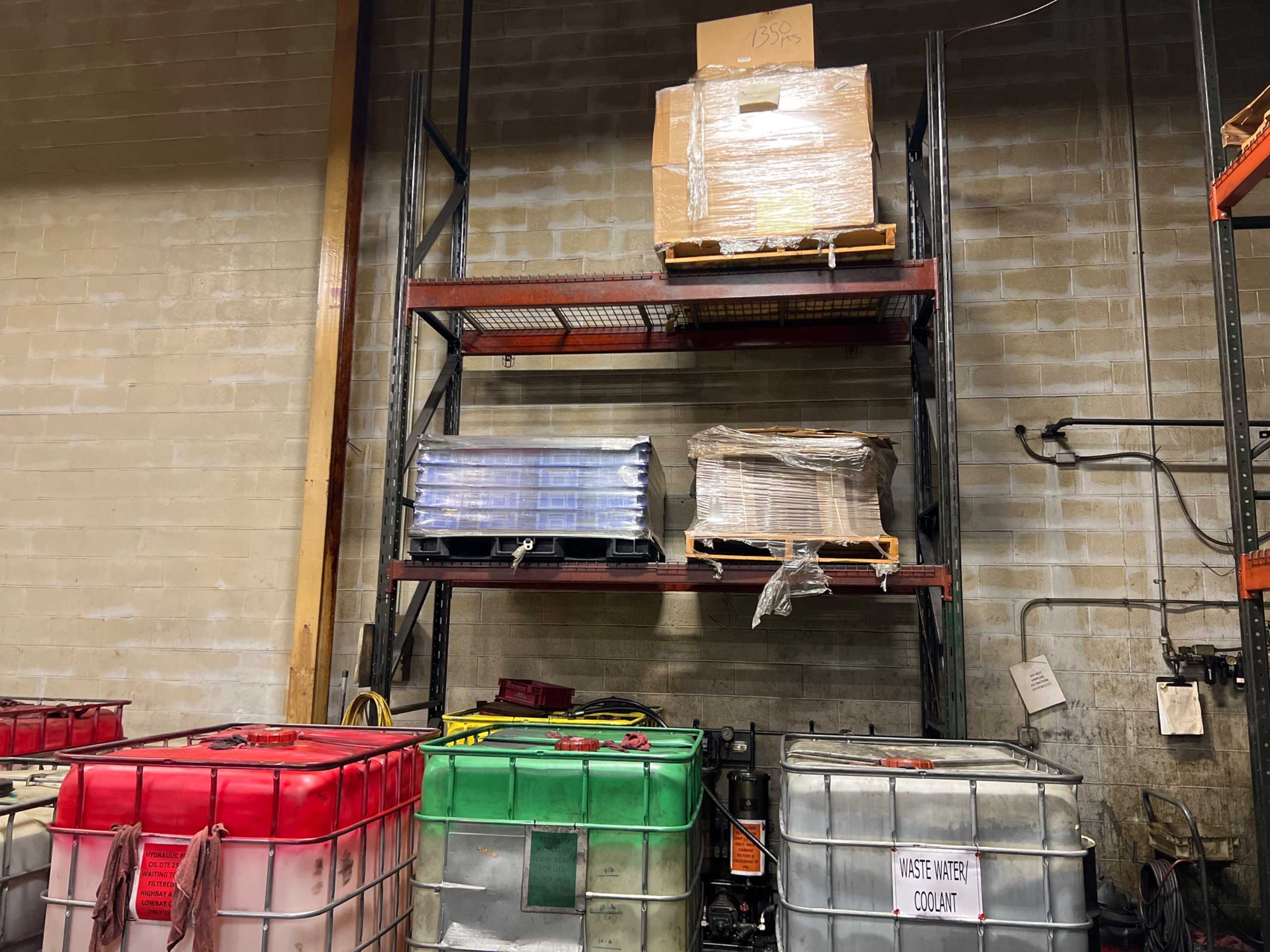 BULK QTY OF PALLET RACKING - PALLET RACKING