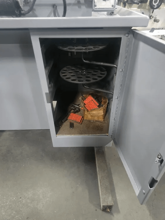 HARDINGE HLV-H WIDE BED TOOL ROOM LATHE, 11" SWING, 18-20" CENTERS, 1.5HP, 125-3000RPM - MANUAL LATHES