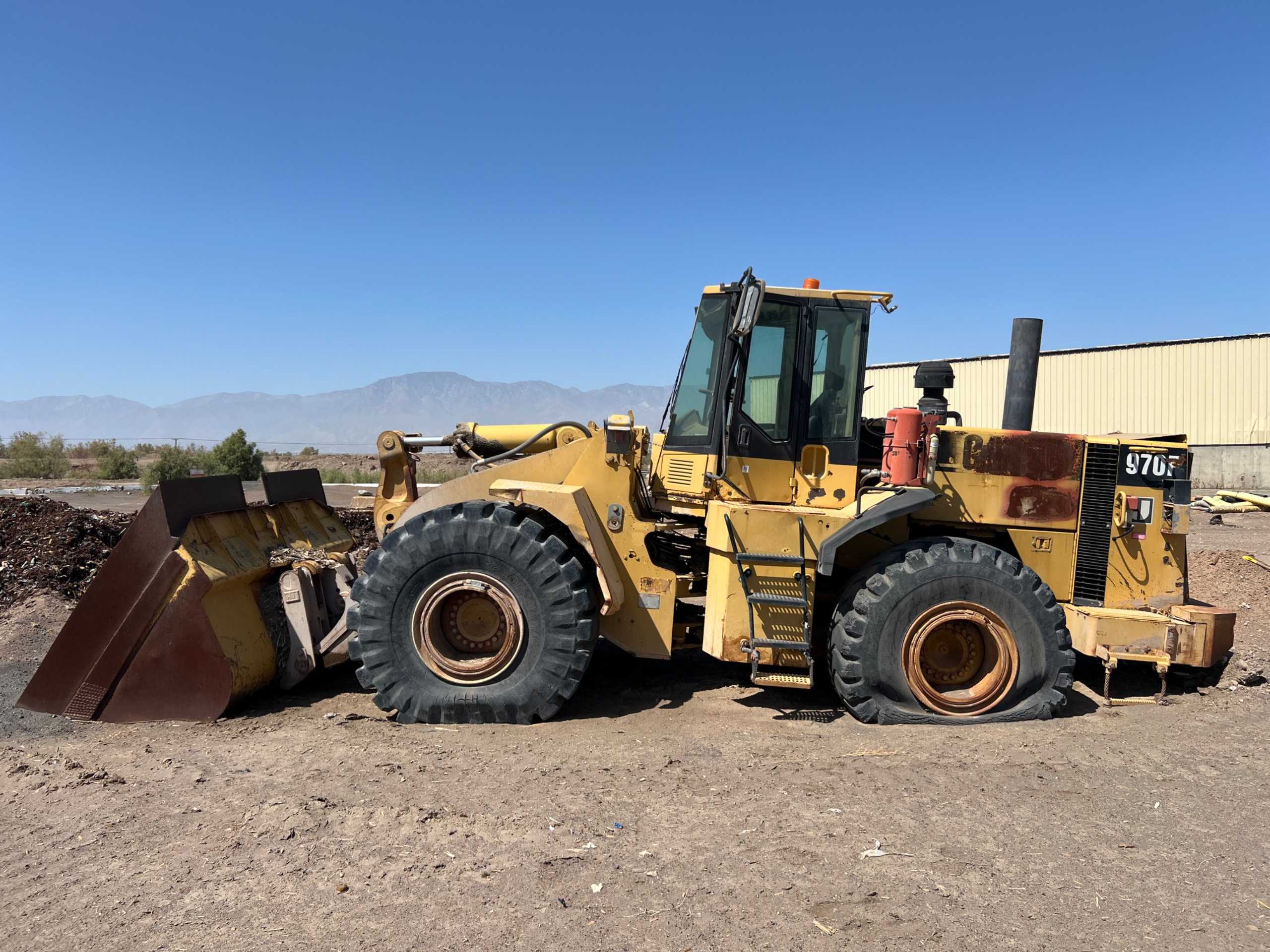 CATERPILLAR 970F WHEEL LOADER - WHEEL LOADERS