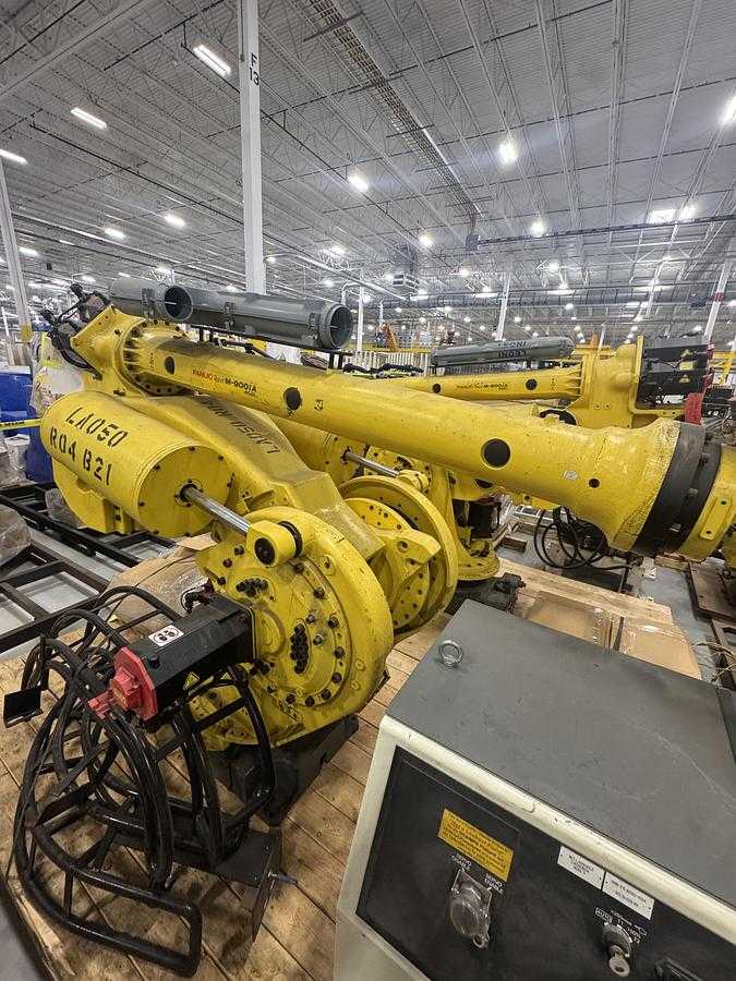 2014 FANUC M-900IA/400L ARTICULATED ROBOT, 400KG PAYLOAD, 3625MM REACH, R-30IA CONTROL - ARTICULATED ROBOTS