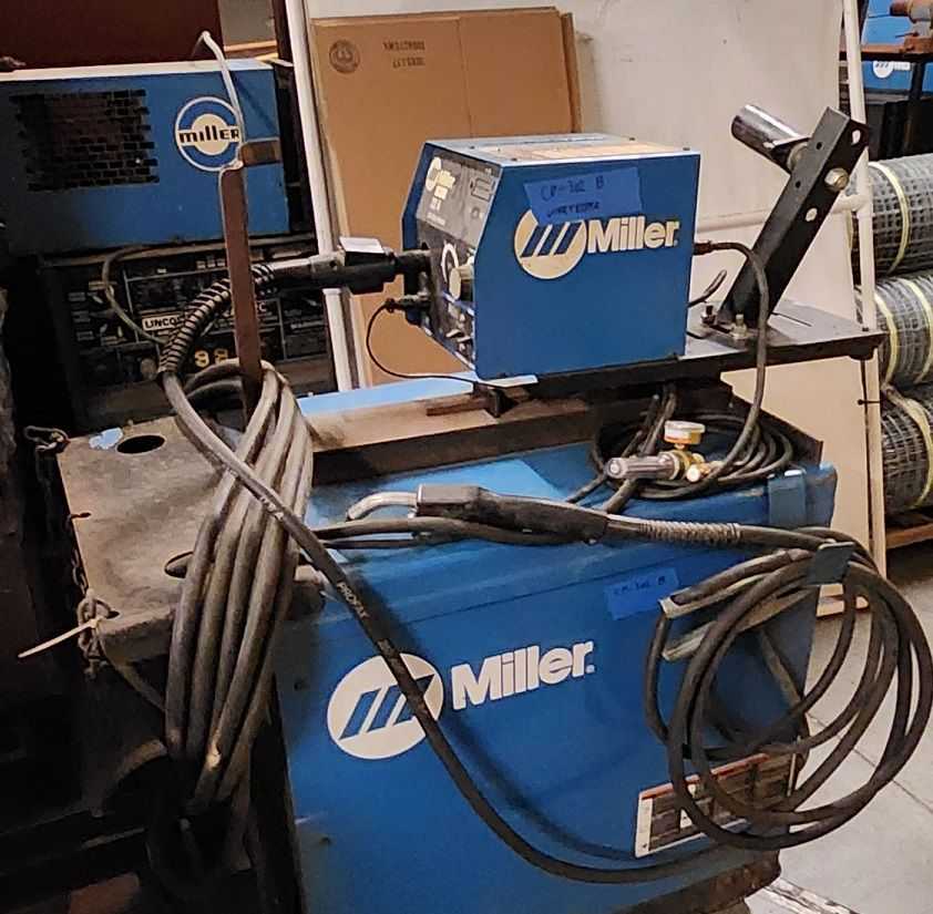 MILLER CP-302 WELDER - WELDERS