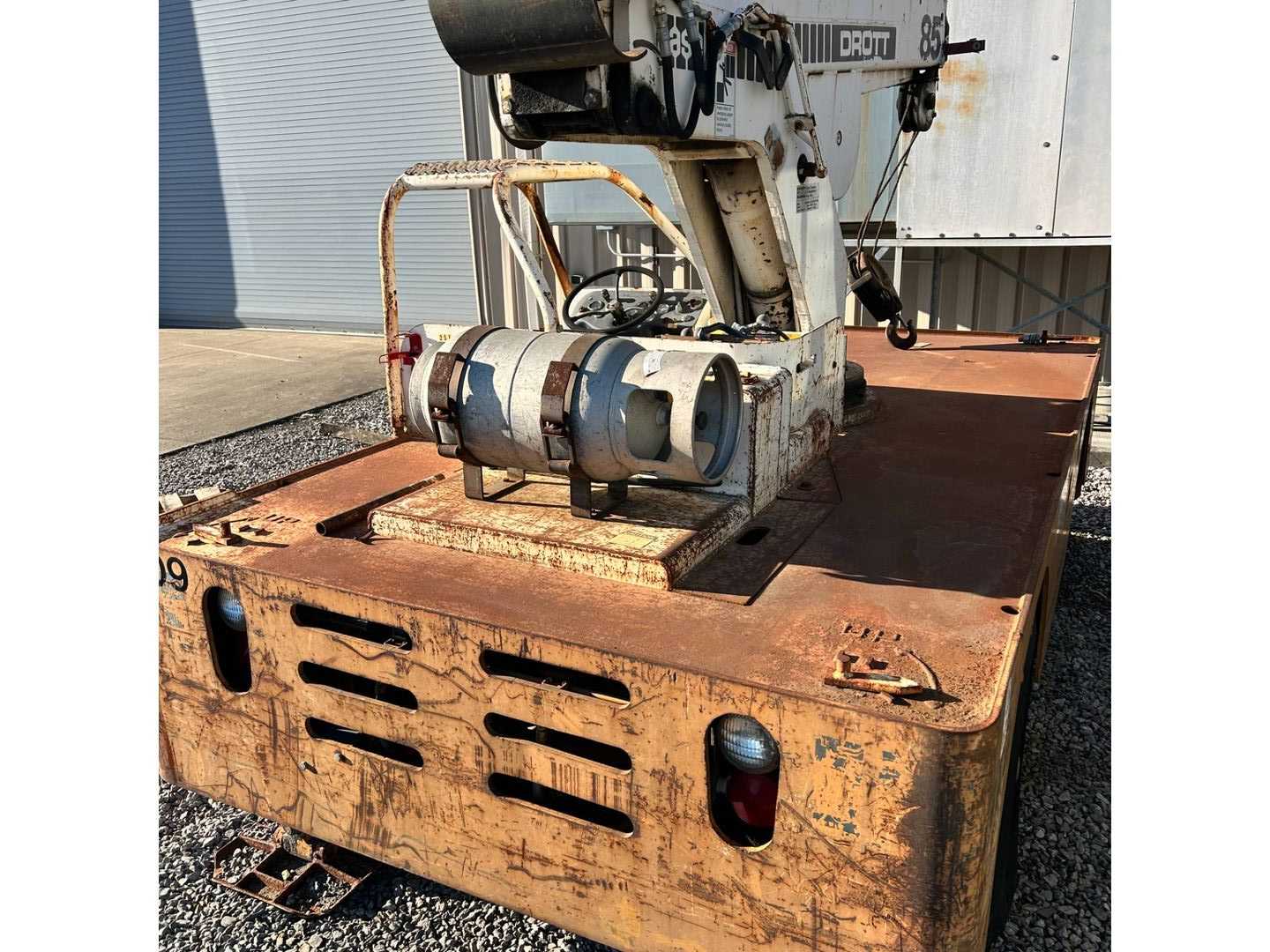 DROTT 85RM2 CRANE - CRANES