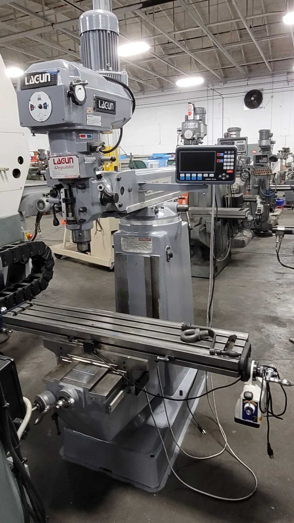 LAGUN REPUBLIC FTV-2 VERTICAL MILL, VARIABLE SPEED, X AXIS POWER FEED, 3HP - VERTICAL MILLING MACHINES
