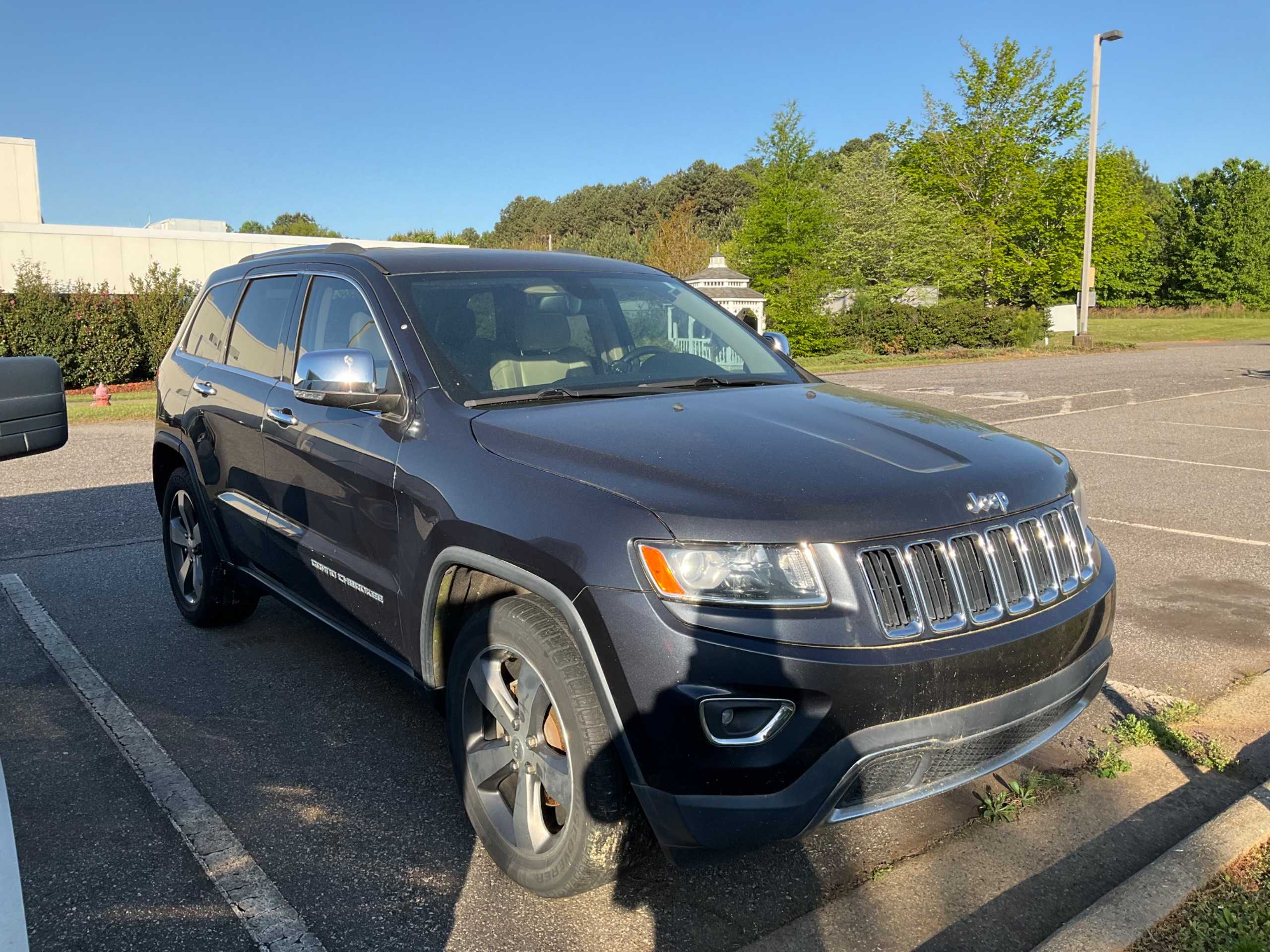 2015 JEEP GRAND CHEROKEE LIMITED - PASSENGER VEHICLES