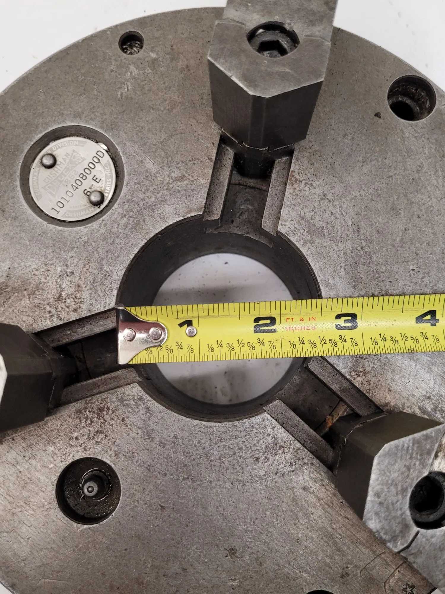 CUSHMAN 6E - 3 JAW LATHE CHUCK, MODEL 1010408000D/6-E, 8.25IN OVERALL DIAMETER - MACHINE TOOLING