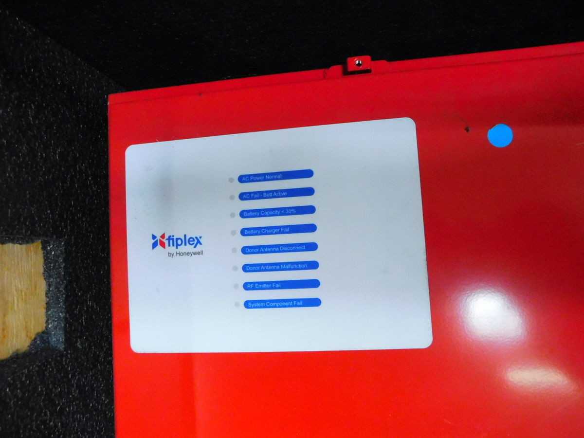 HONEYWELL HONBDA-BTTY-100100 BATTERY BACKUP UNIT, 24 VDC, 100 AH, NEMA 4, 63.5 KG - UPS BATTERY