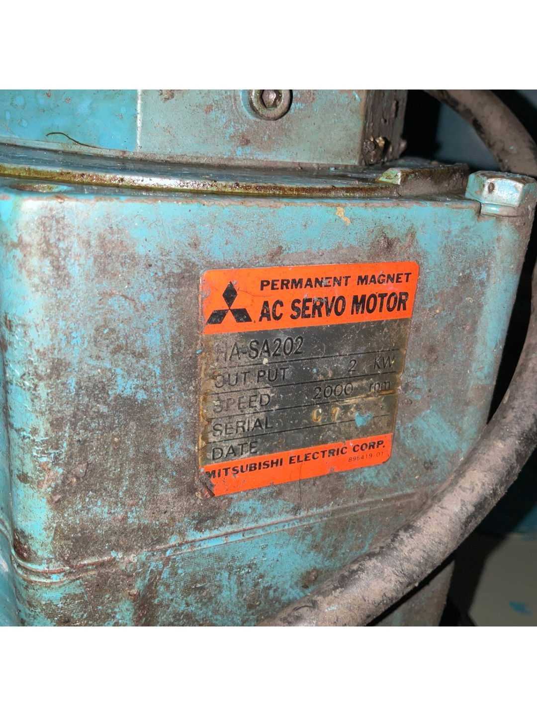 NISSEI V-5P M-901 GRINDING MACHINE - GRINDING MACHINES