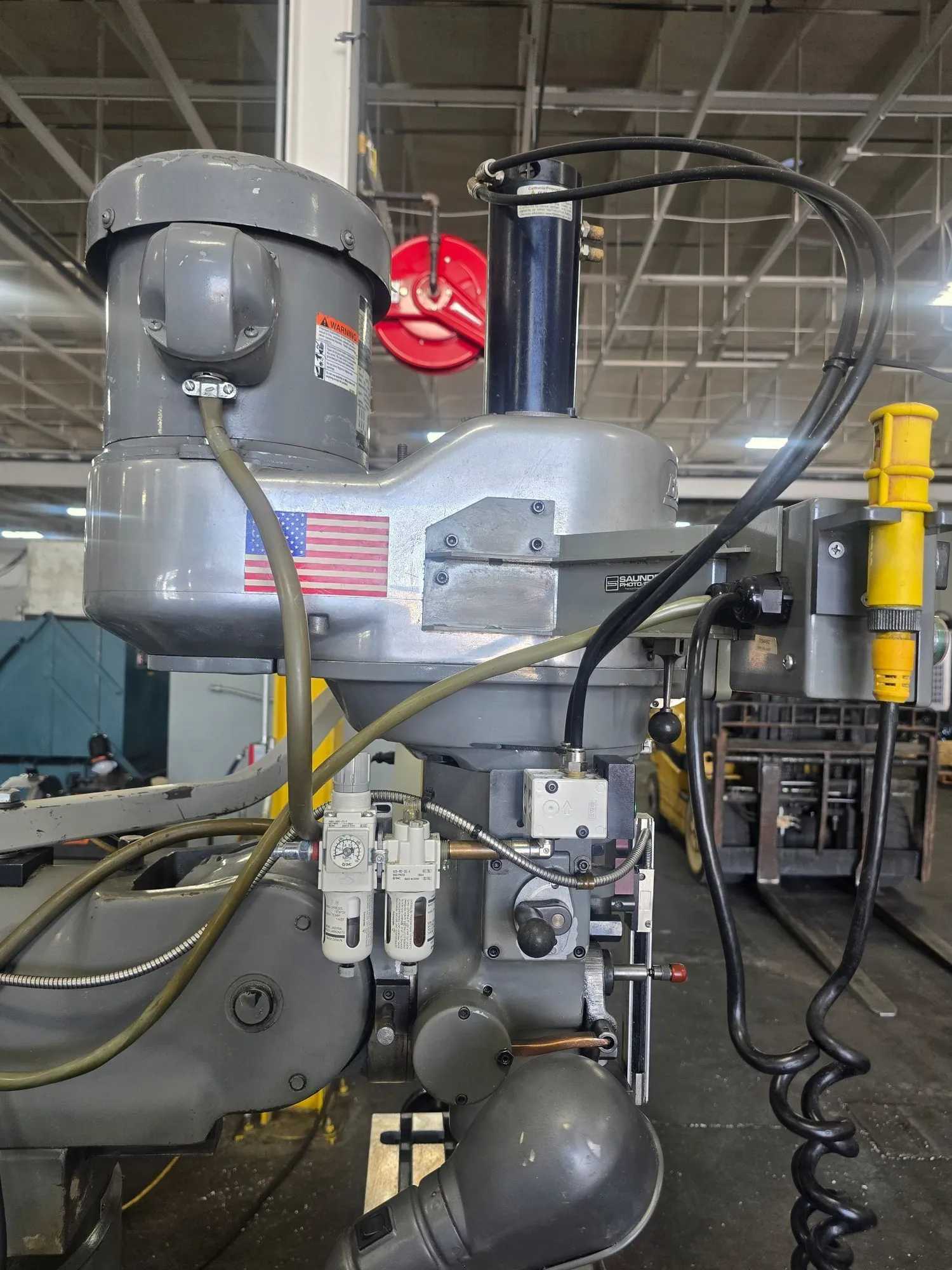 BRIDGEPORT SERIES 1 EZ TRAK DX VERTICAL CNC MILL 9"X48" 33.5"X/12"Y 2HP 60-4200 RPM R8 - VERTICAL MILLING MACHINES