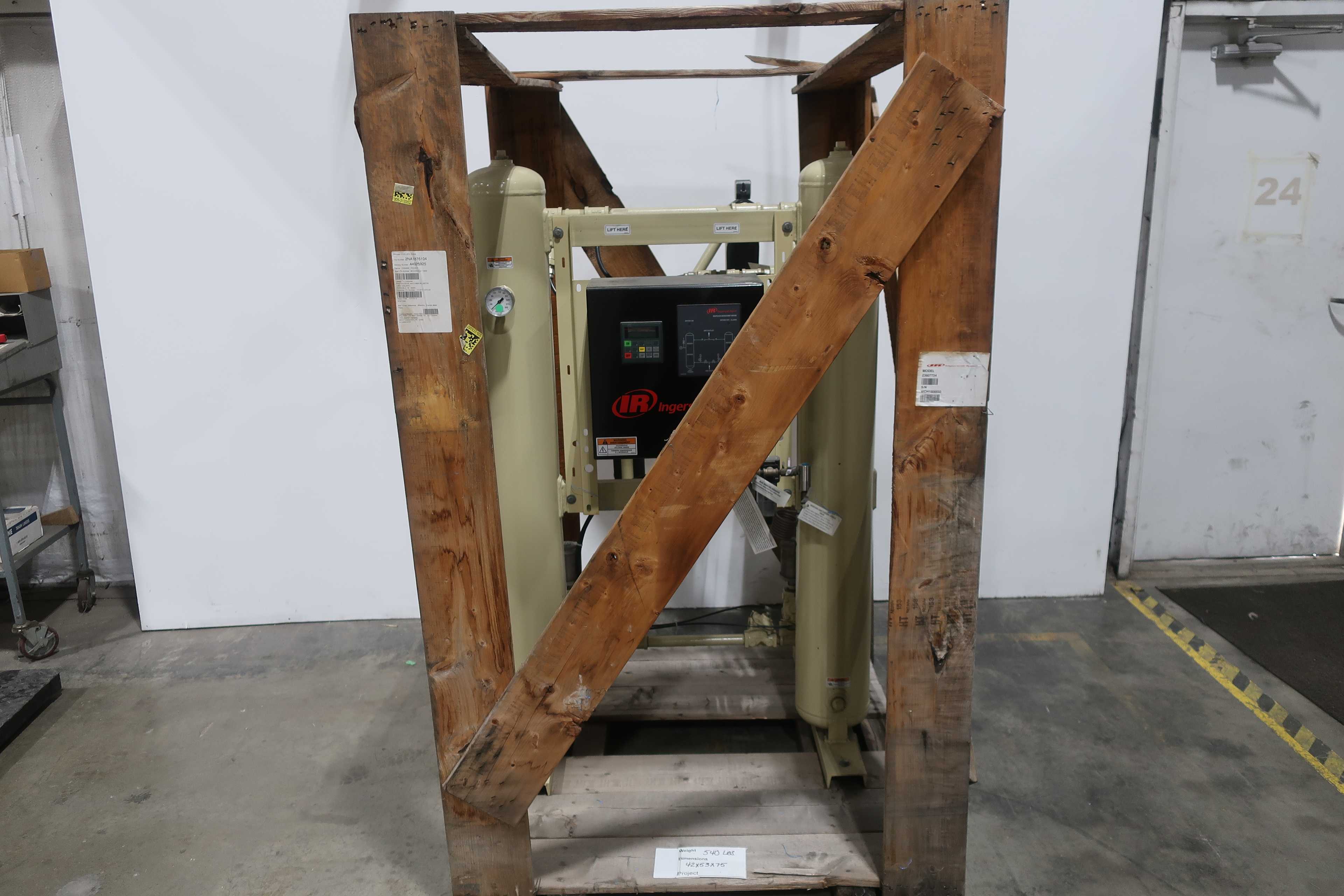 LOT OF 1 INGERSOLL RAND HEATLESS DESICCANT DRYER 23607724 - AIR DRYERS