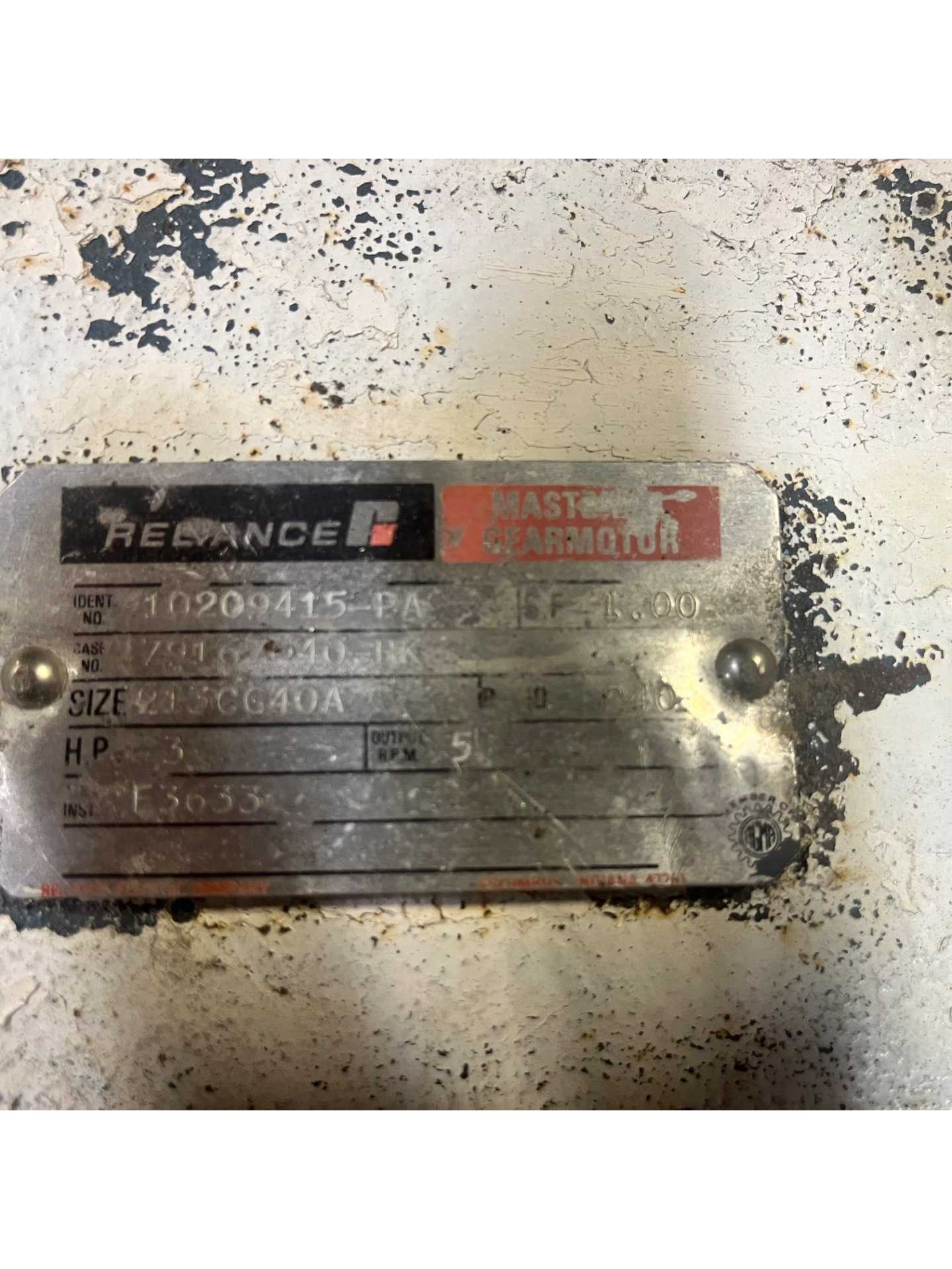 QTY 3: RELIANCE 213CG40A GEARMOTOR - GEARMOTOR