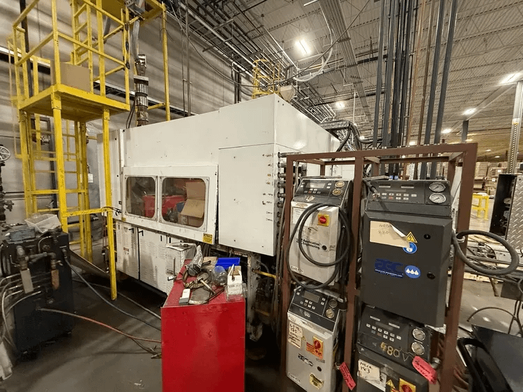 2002 JOMAR MODEL 135 INJECTION BLOW MOLDING MACHINE, 135 TONS, 460V, 100 HP, 32,000 LBS - FOUNDRY MOLDING MACHINES