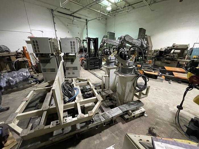2008 YASKAWA EA1400N ROBOTIC MIG WELDING CELL, 3KG PAYLOAD, 1390MM REACH, DUAL NX100 CONTROLLERS - ARTICULATED ROBOTS