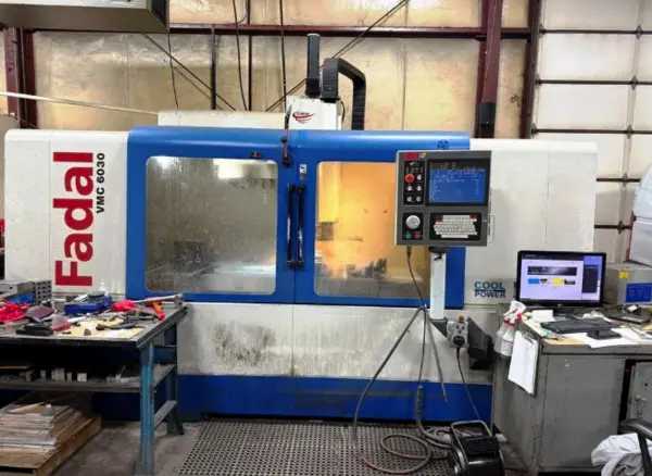 2004 FADAL VMC-6030 VMC, 60"X30"X30" TRAVEL, 10000 RPM, 22.5 HP SPINDLE, 21 TOOL ATC - VERTICAL MACHINING CENTERS