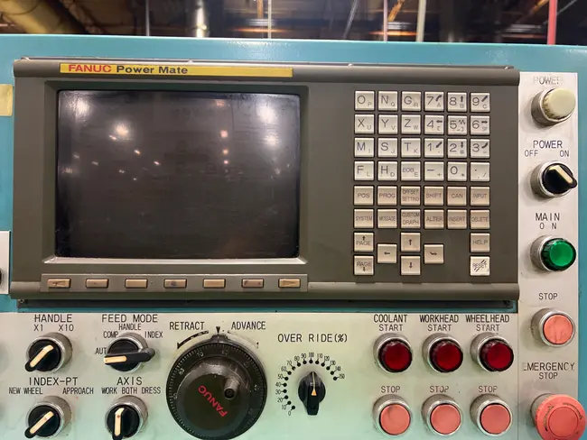 IZUMI KINZOKU KN-312B CYLINDRICAL GRINDER - undefined