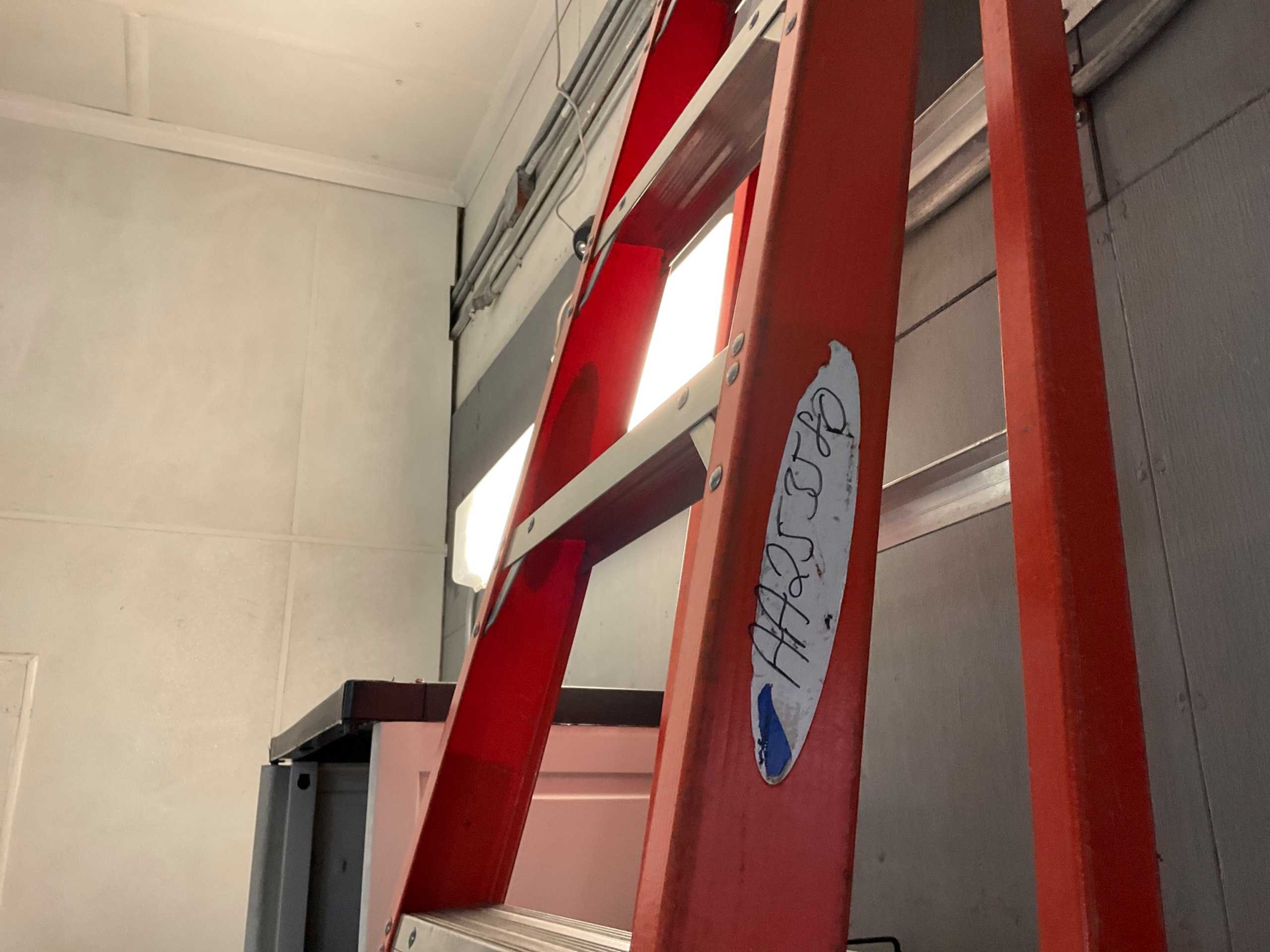 QTY 3: LADDER - LADDERS