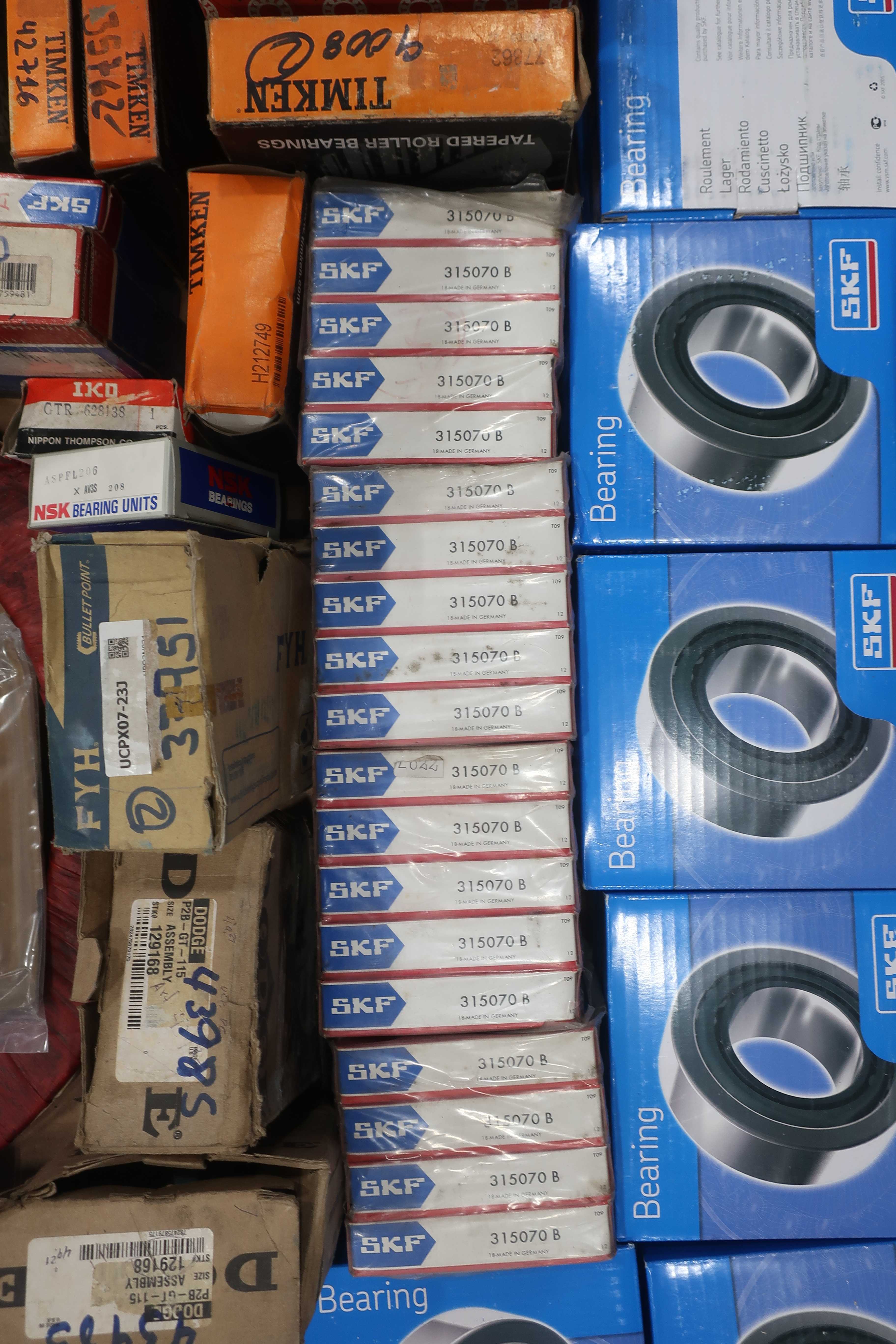 SKU 1738342 - PALLET OF ASSORTED BEARINGS, SKF, FAG, TIMKEN, DODGE, FYH, COOPER, IKO, NSK - BEARINGS