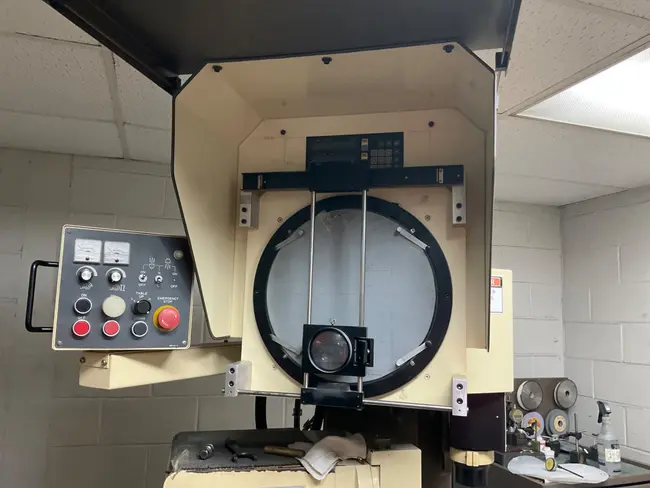 1994 AMADA WASINO GLS-50A OPTICAL PROFILE GRINDING MACHINE - undefined