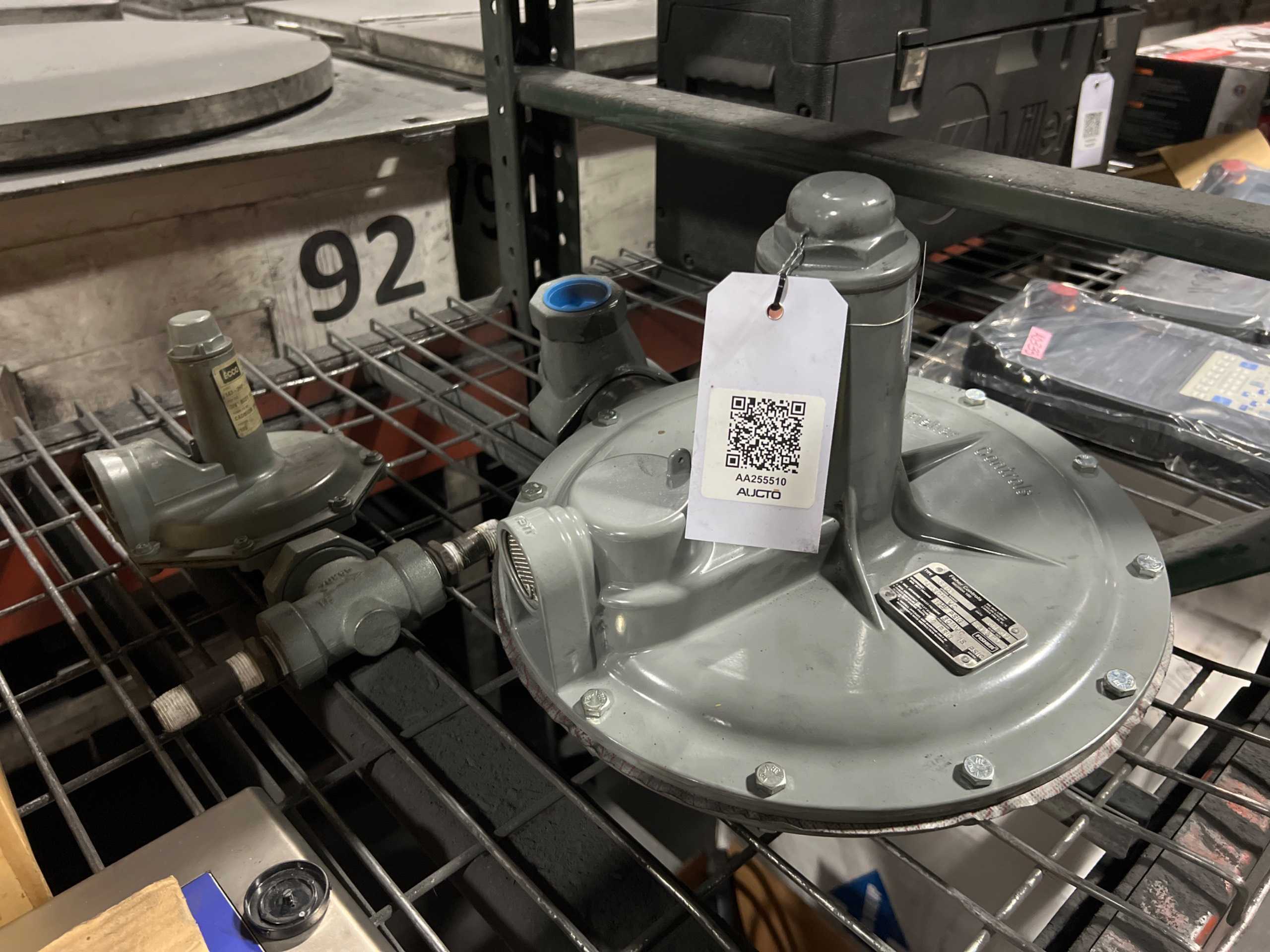 FISHER CONTROLS S201 PRESSURE REDUCING REGULATOR VALVE - PRESSURE REDUCING REGULATOR VALVE