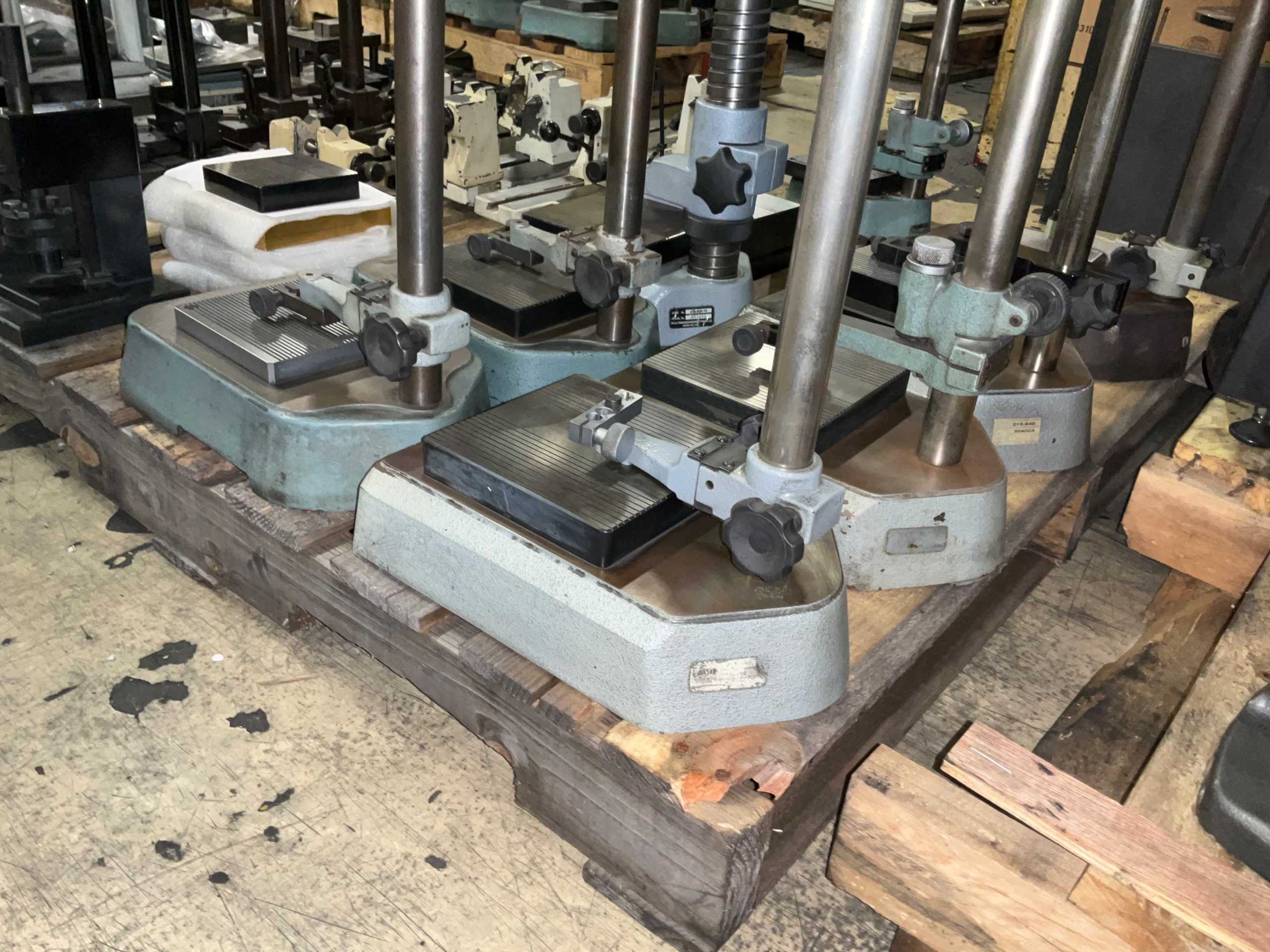 BULK QTY OF DIMENSIONAL MEASUREMENT TOOLS - DIMENSIONAL MEASUREMENT