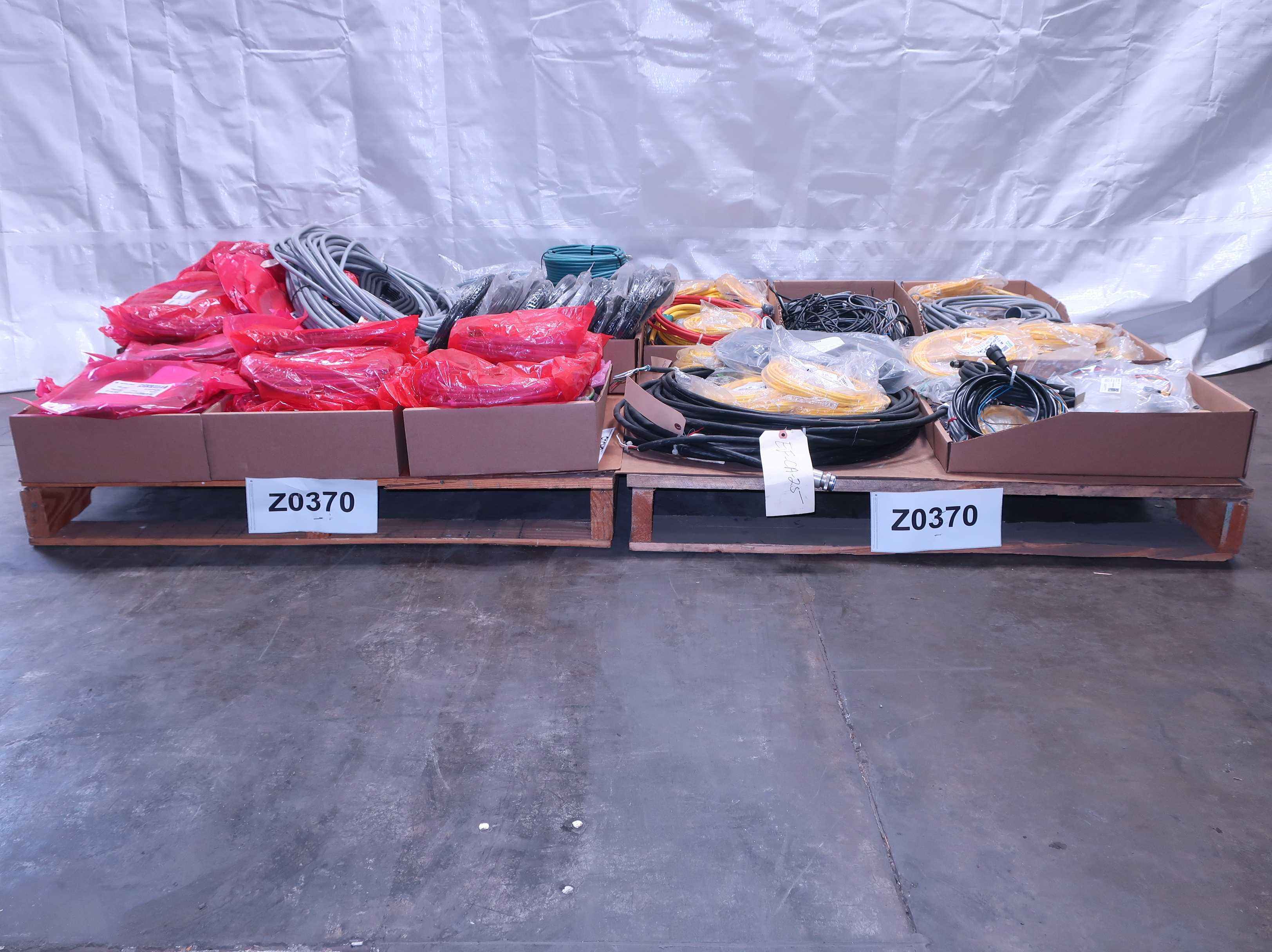 2 PALLETS OF ASSORTED CORDSETS - CORDSET CABLES