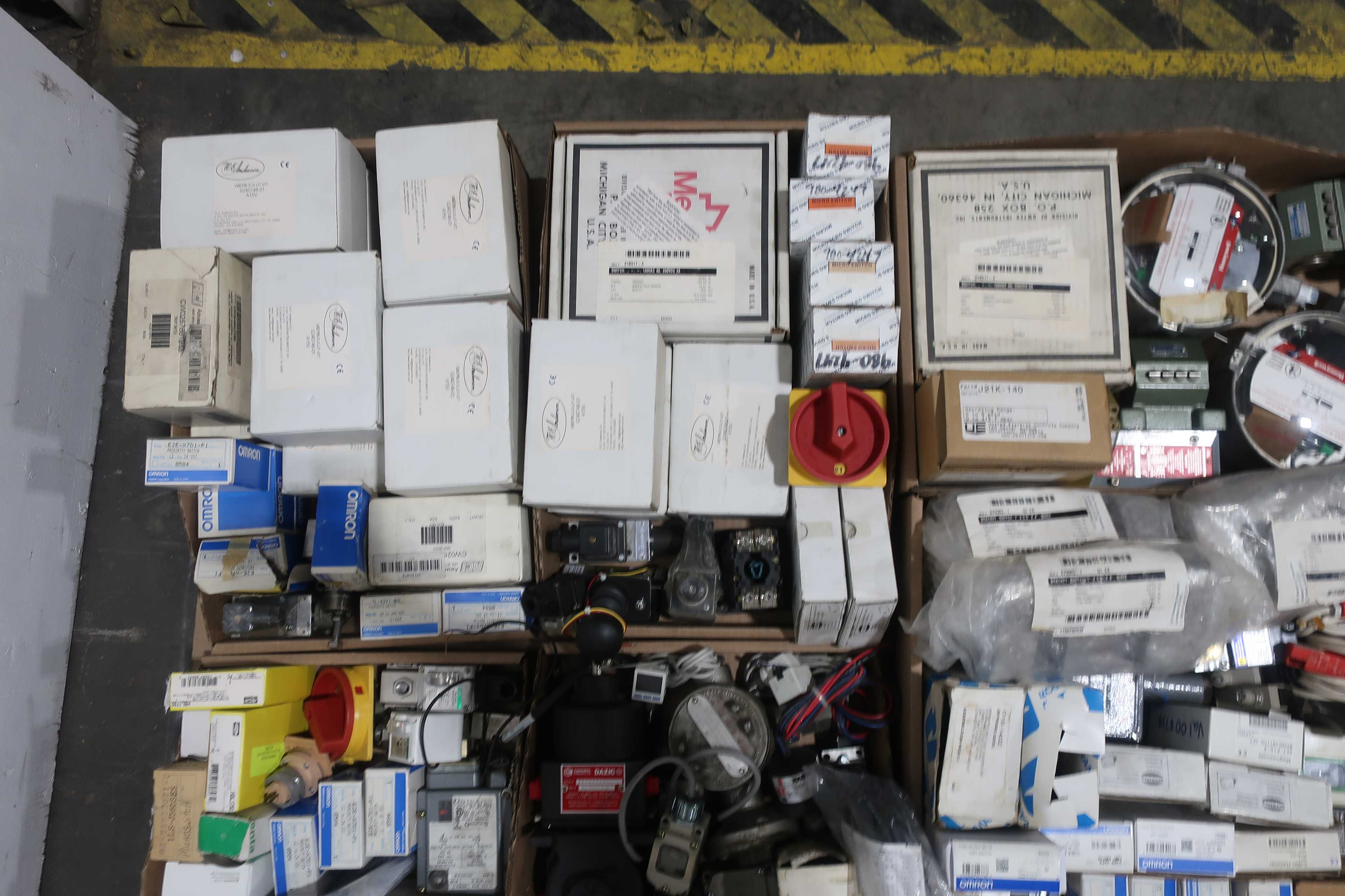 SKU 1734064 - 3 PALLETS OF ASSORTED ELECTRICAL SWITCHES - SWITCHES