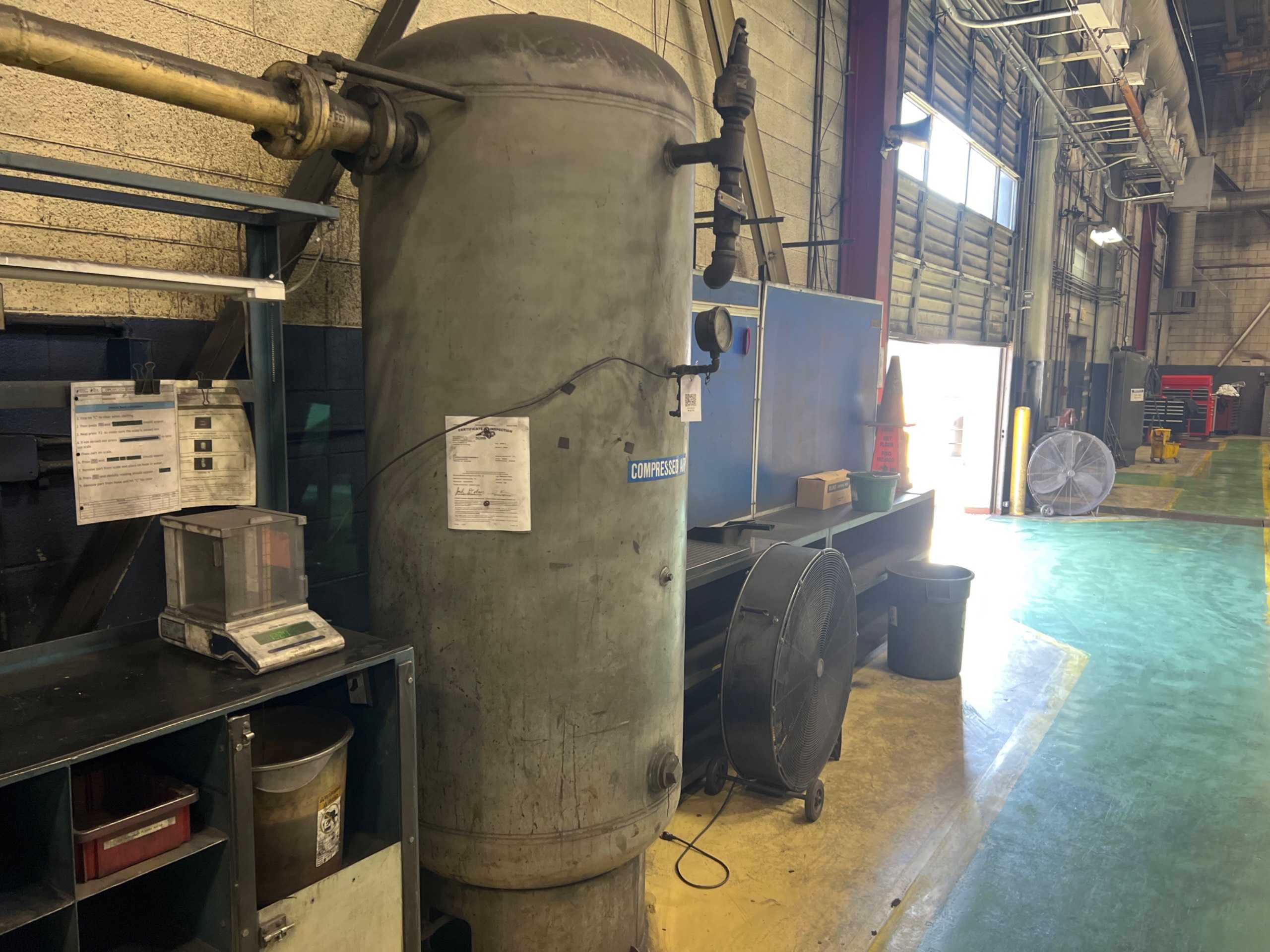 1989 MANCHESTER PRESSURE VESSEL COMPRESSED AIR HOLDING TANK - COMPRESSED AIR HOLDING TANK