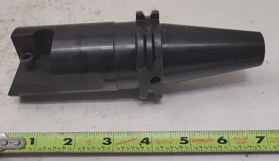 CARBOLOY 4096551-120 / TD-76592B CAT 40 TOOL HOLDER OAL 7-1/8” PROJECTION 4-3/8” - MACHINE TOOLING