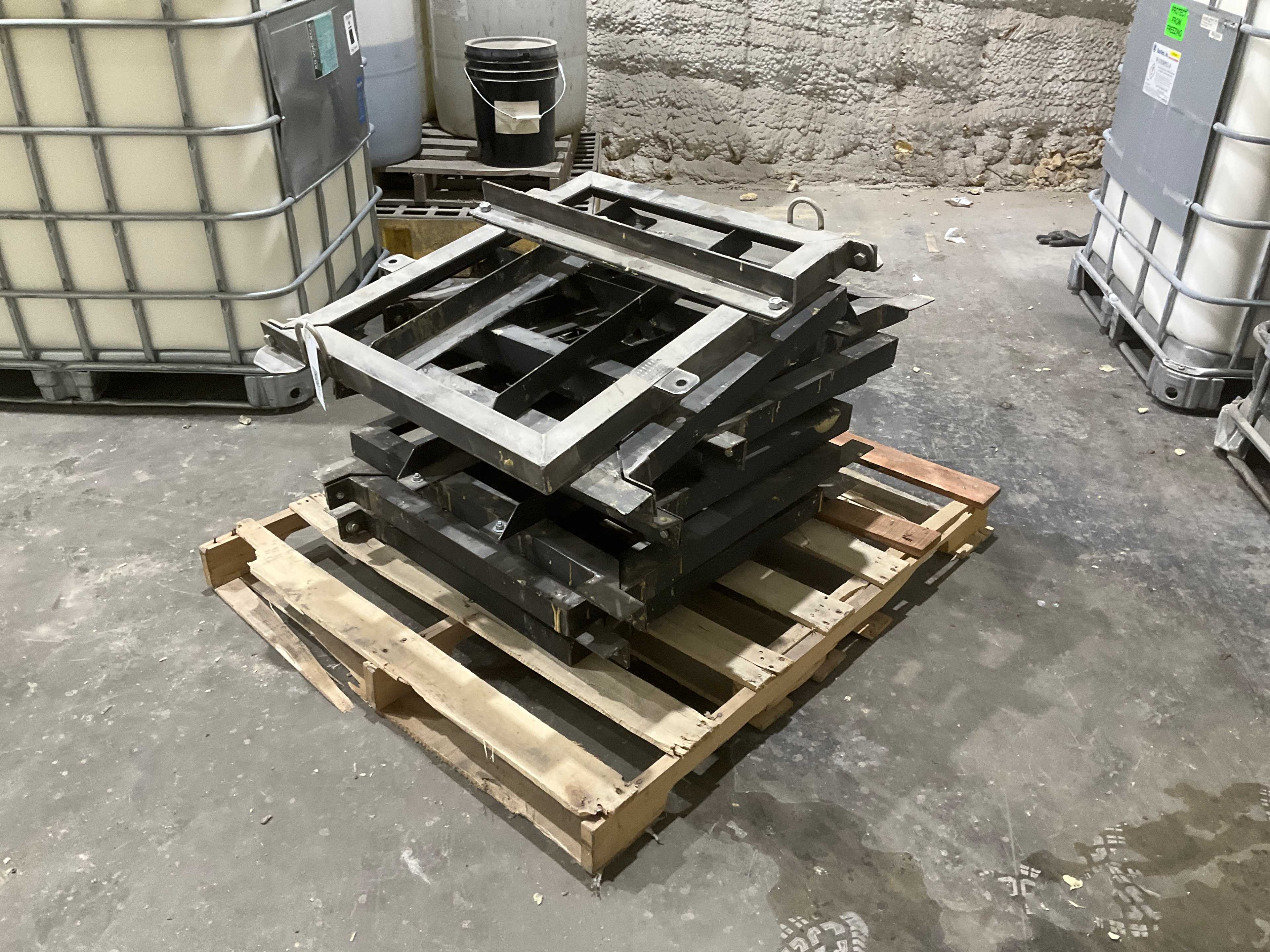 METAL PARTS - INDUSTRIAL PARTS