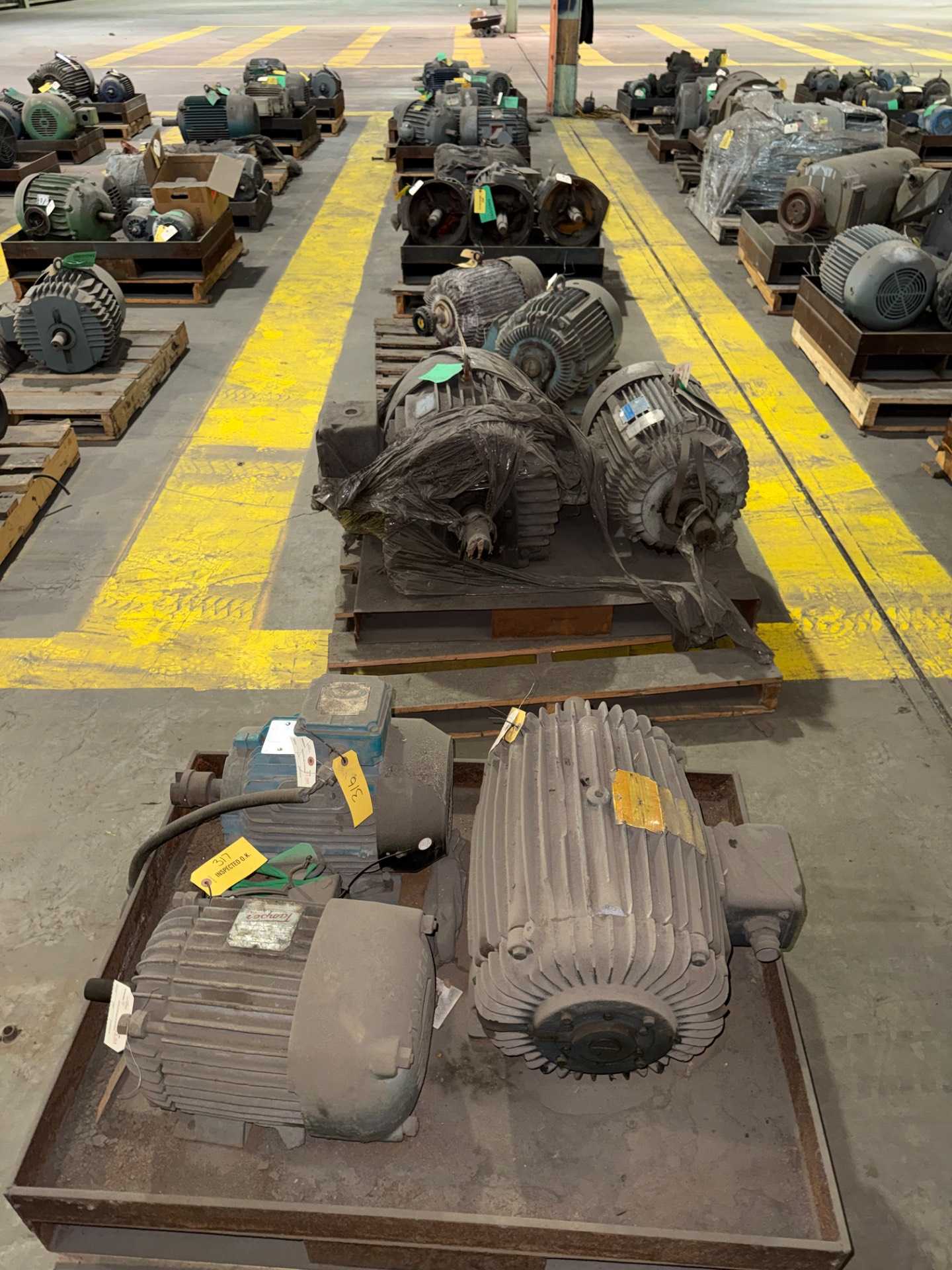 BULK QTY OF ELECTRIC MOTORS - ELECTRIC MOTORS