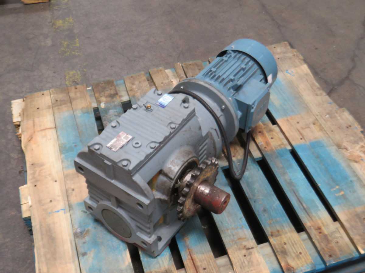 GUOMAO GS89-Y3-4P-180-M1-ZPIEC RIGHT ANGLE HELICAL WORM GEAR MOTOR - RIGHT ANGLE GEAR REDUCER
